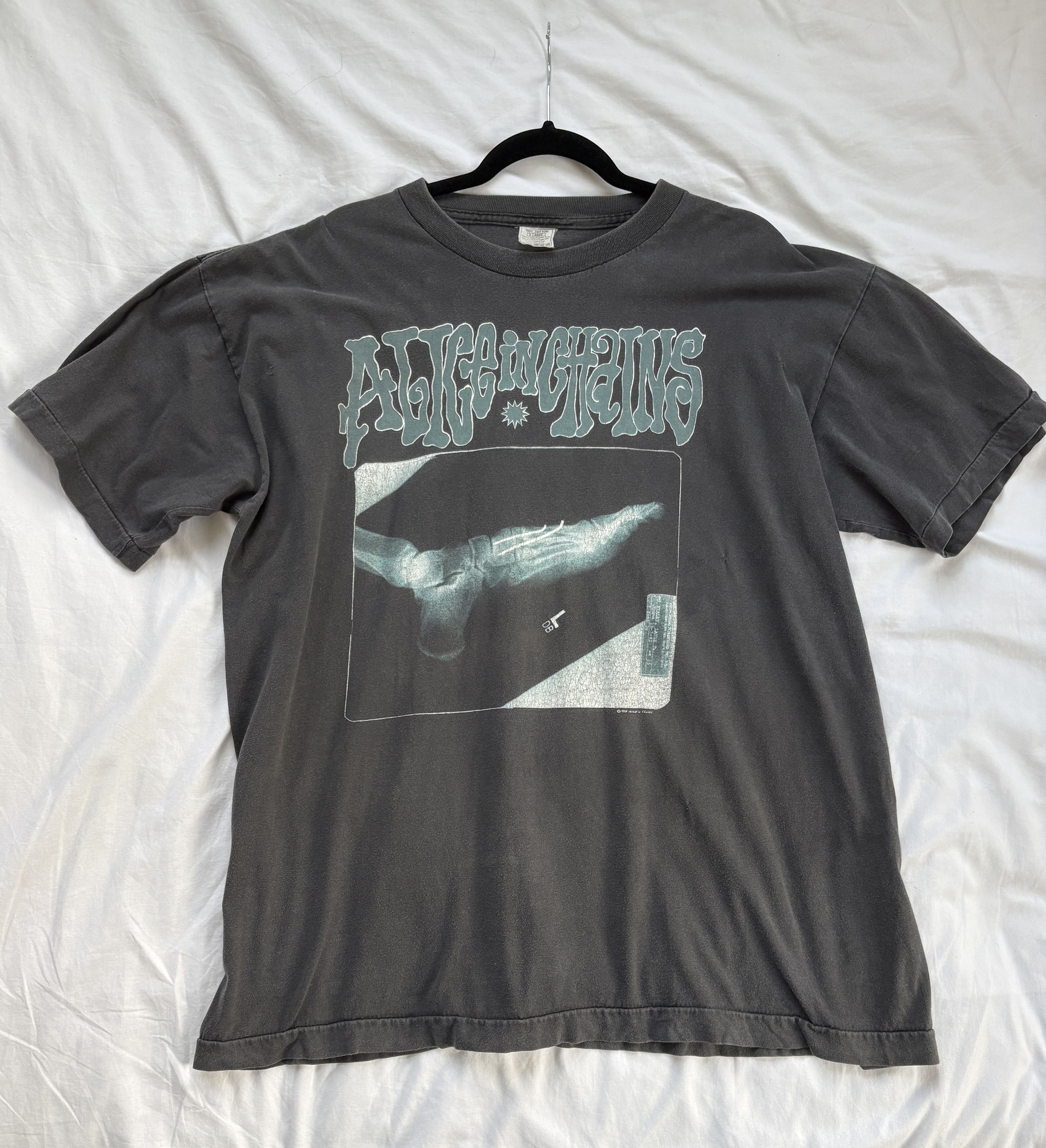 Band Tees Rare 90’s Vintage Alice in Chains X-Ray European Tour Shirt Size US XL / EU 56 / 4 - 10 Thumbnail