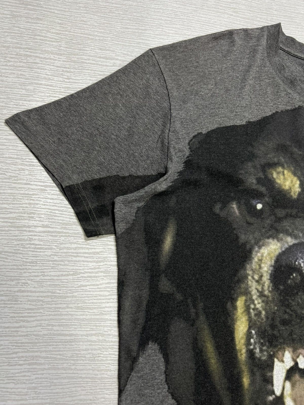Givenchy Givenchy - Riccardo Tisci - A/W ‘14 - Rottweiler T-Shirt Size US XXS / EU 40 - 5 Thumbnail