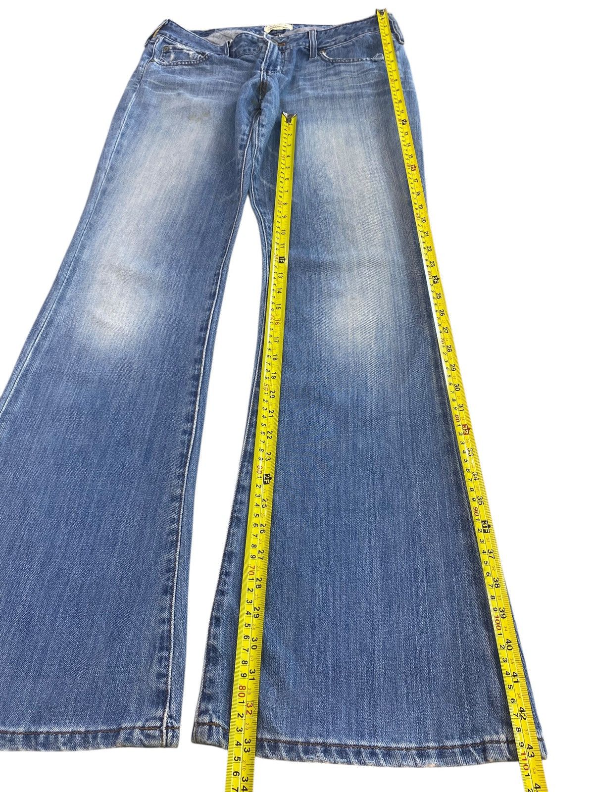Abercrombie & Fitch Abercrombie & Fitch Faded Wash Style Flare Jeans Size US 32 / EU 48 - 7 Thumbnail
