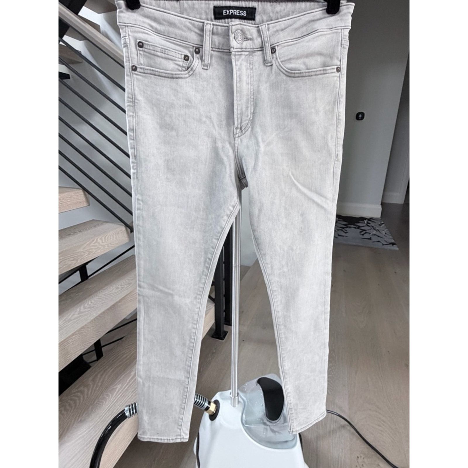 Express Express Men’s Super Skinny light Gray Slim Jeans size 30*30 Size US 30 / EU 46 - 1 Thumbnail