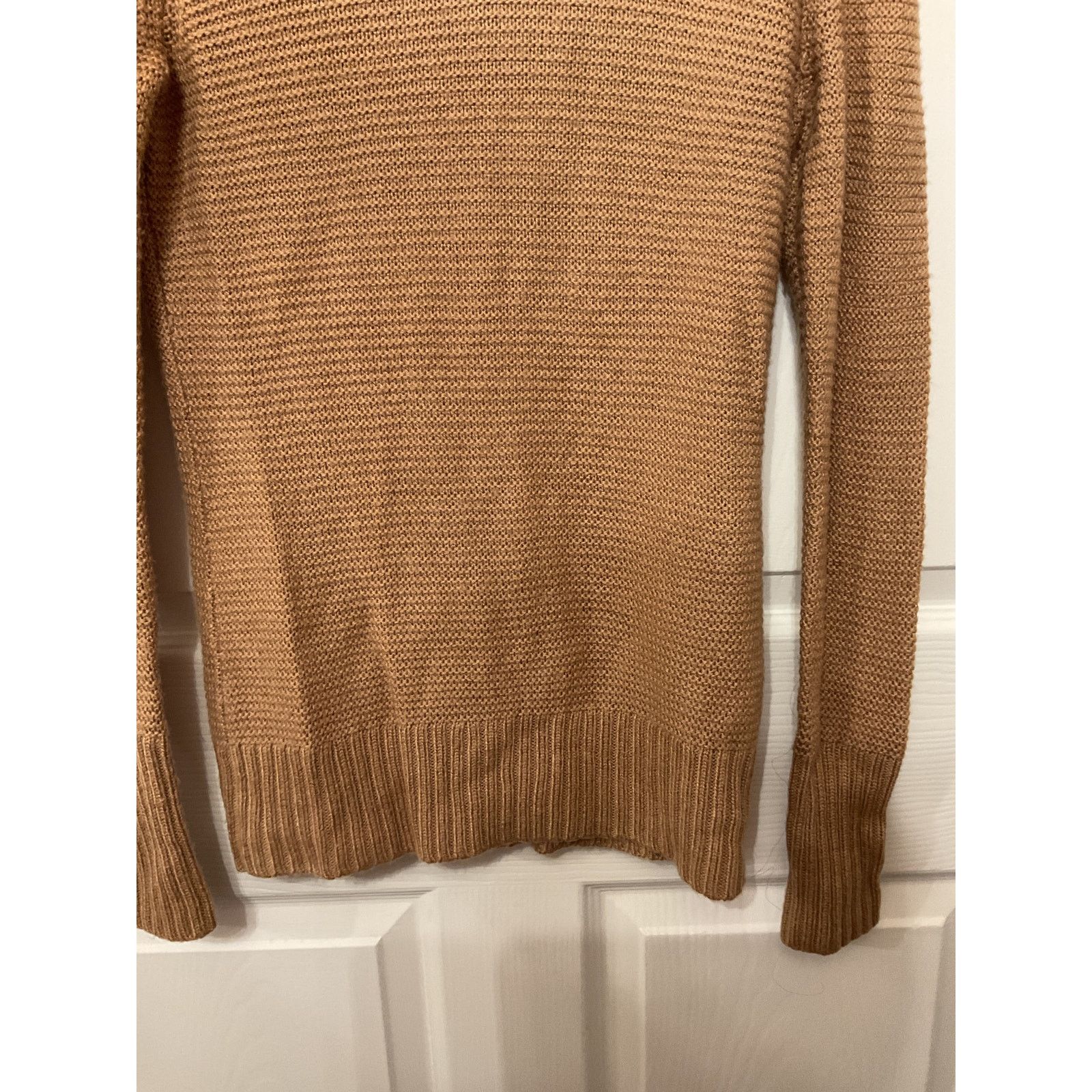 Banana Republic Banana Republic Camel Wool/Viscose Textured Turtleneck,S Size S / US 4 / IT 40 - 6 Thumbnail