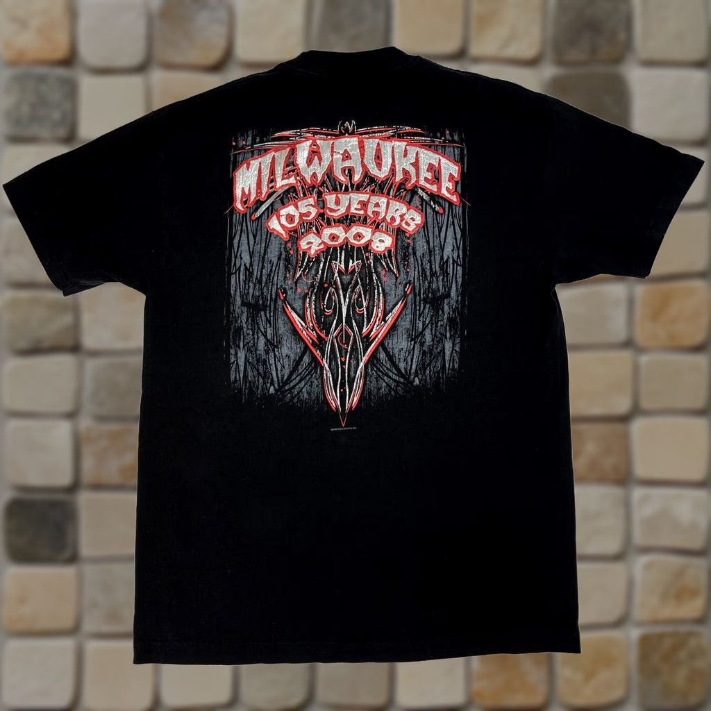 Vintage Men's Vintage Milwaukee 2008 105 Years Anniversary T-Shirt Sz L Shirt Black Cotton Alstyle Apparel & Activewear Size US L / EU 52-54 / 3 - 1 Thumbnail