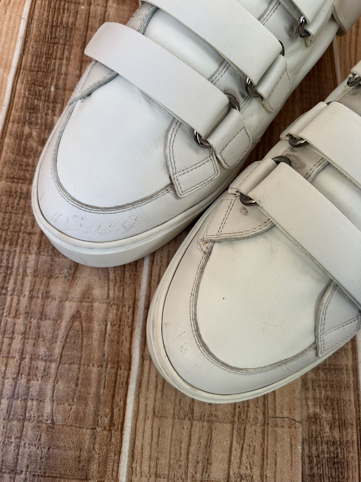 Louis Vuitton Louis Vuitton White Leather 4 Straps Boxing Sneaks Size US 11 / EU 44 - 13 Thumbnail