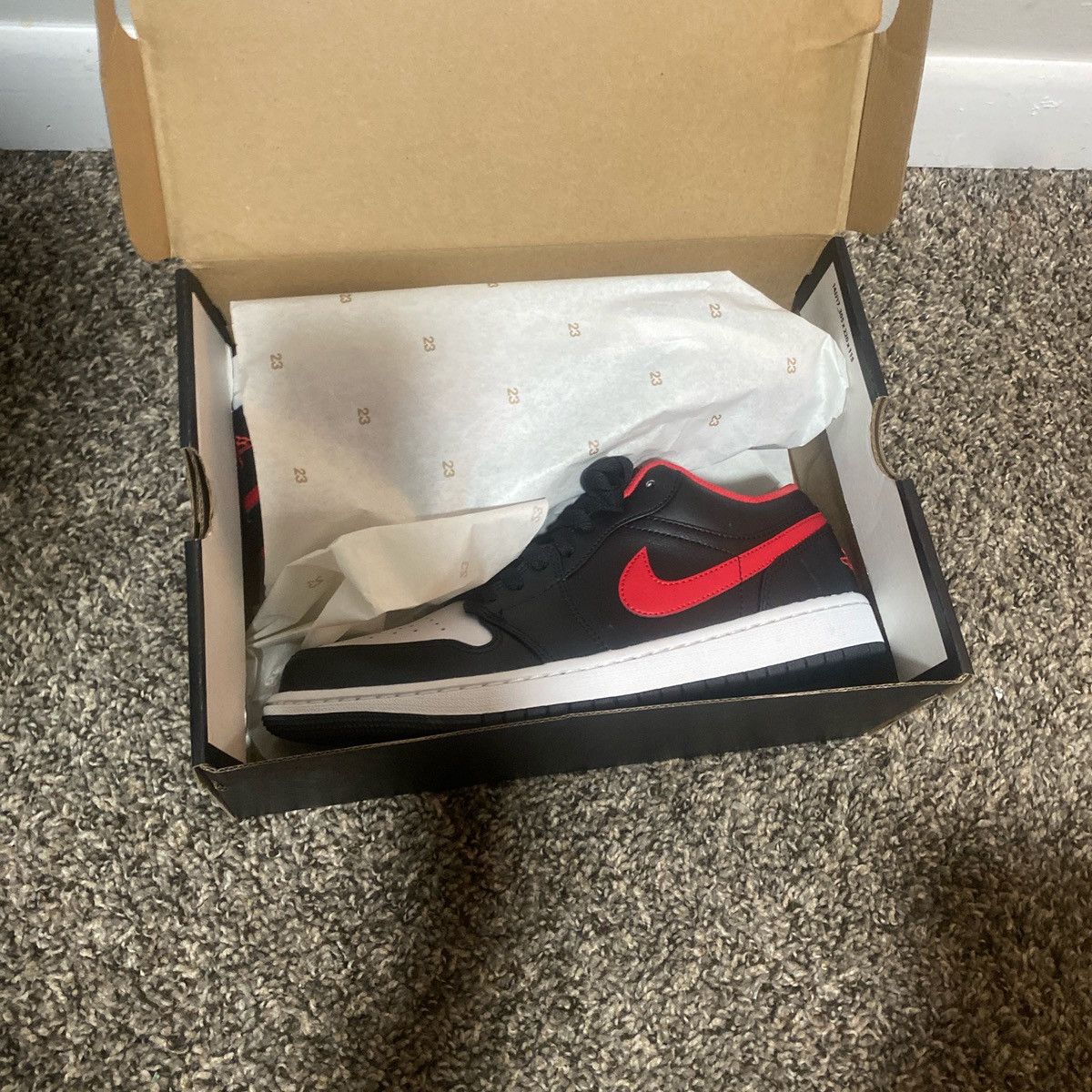 Jordan Brand Jordan 1’s Low Size US 9.5 / EU 42-43 - 1 Thumbnail