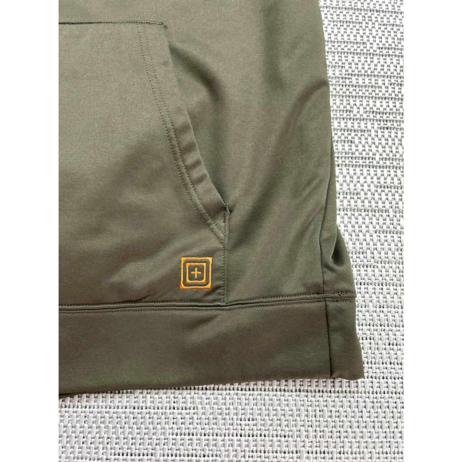 Vintage 5.11 Tactical Hoodie Mens Medium Green Pullover Hooded Shirt Regular XS? Size US M / EU 48-50 / 2 - 5 Thumbnail
