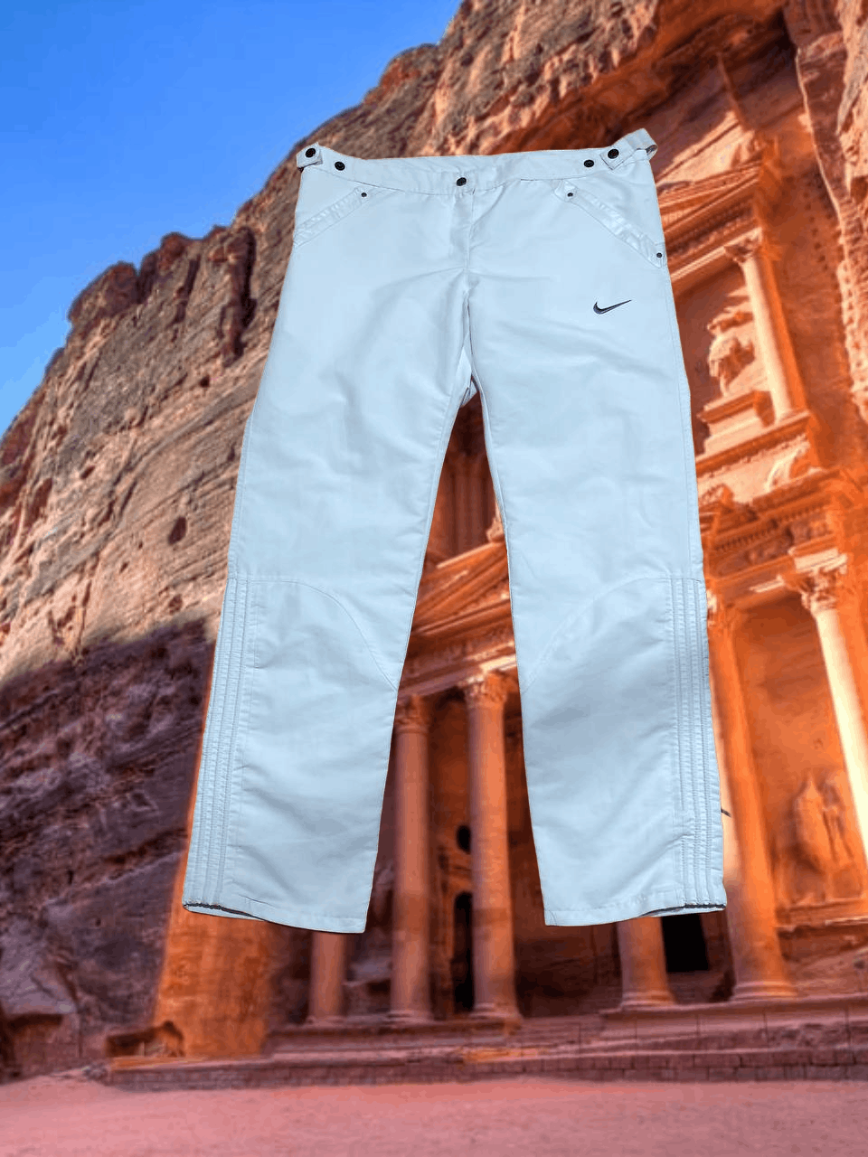 Nike NIKE logo white sweatpants Y2K sportwear Vintage Size US 38 / EU 54 - 1 Thumbnail