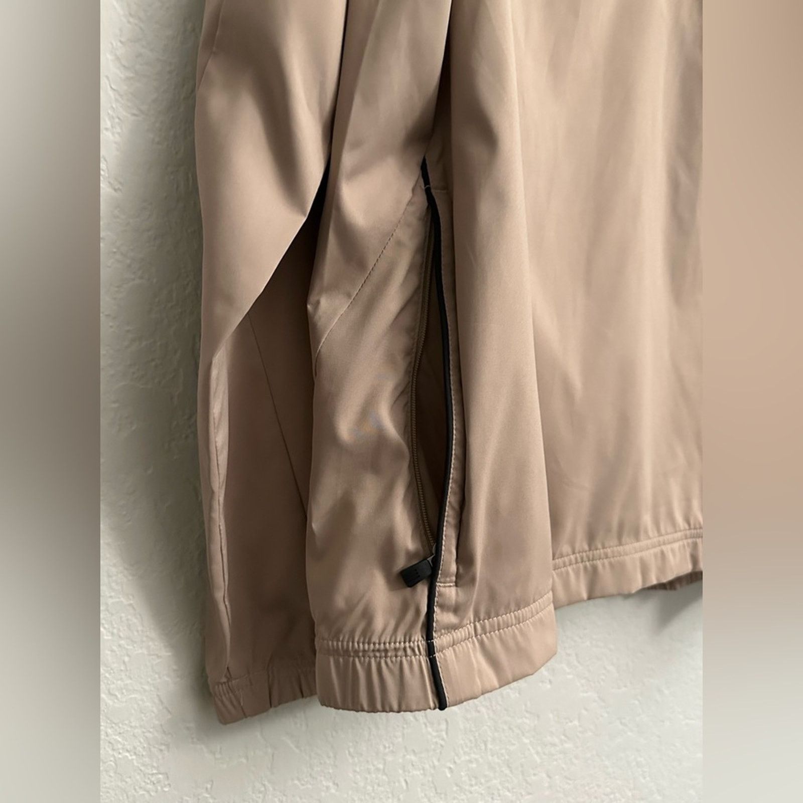 Adidas Adidas Pullover 1/4 Zip Windbreaker ClimaProof TanMen Medium Size US M / EU 48-50 / 2 - 5 Thumbnail