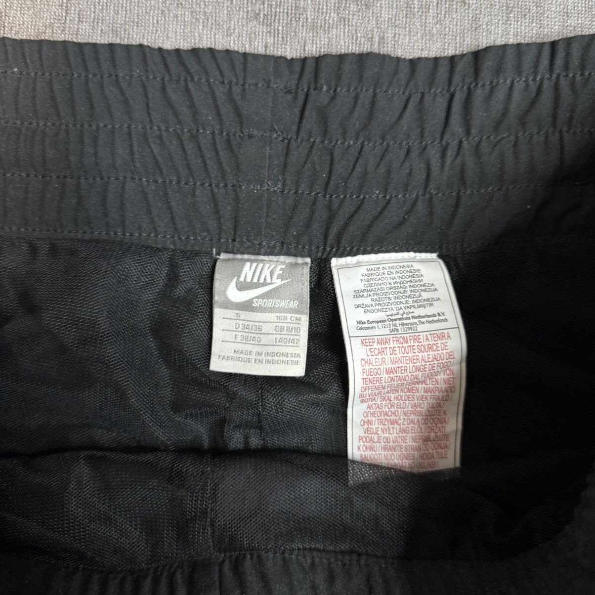 Nike Vintage Nike Nylon Track pants joggers drill y2k Size US 30 / EU 46 - 6 Thumbnail