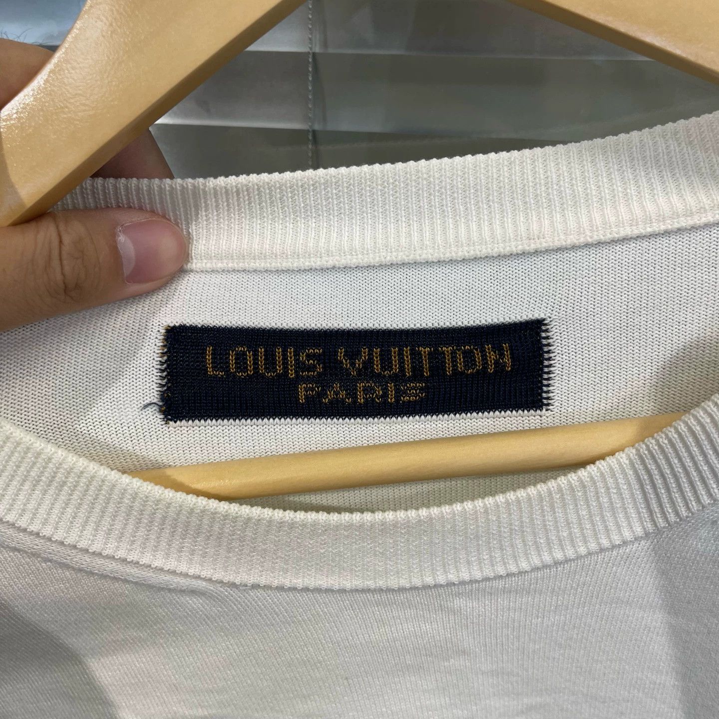 Louis Vuitton Louis Vuitton Blurred Logo Knit Short Sleeve L Size US L / EU 52-54 / 3 - 3 Thumbnail
