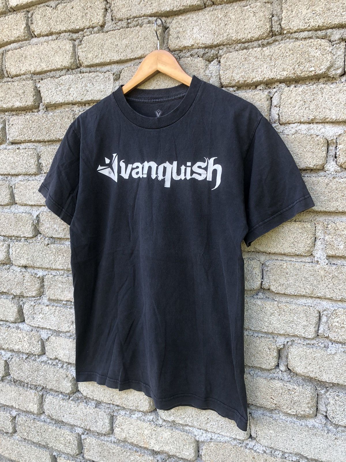 Japanese Brand Vintage Sunfaded Vanquish Spellout Tshirt Size US M / EU 48-50 / 2 - 2 Thumbnail