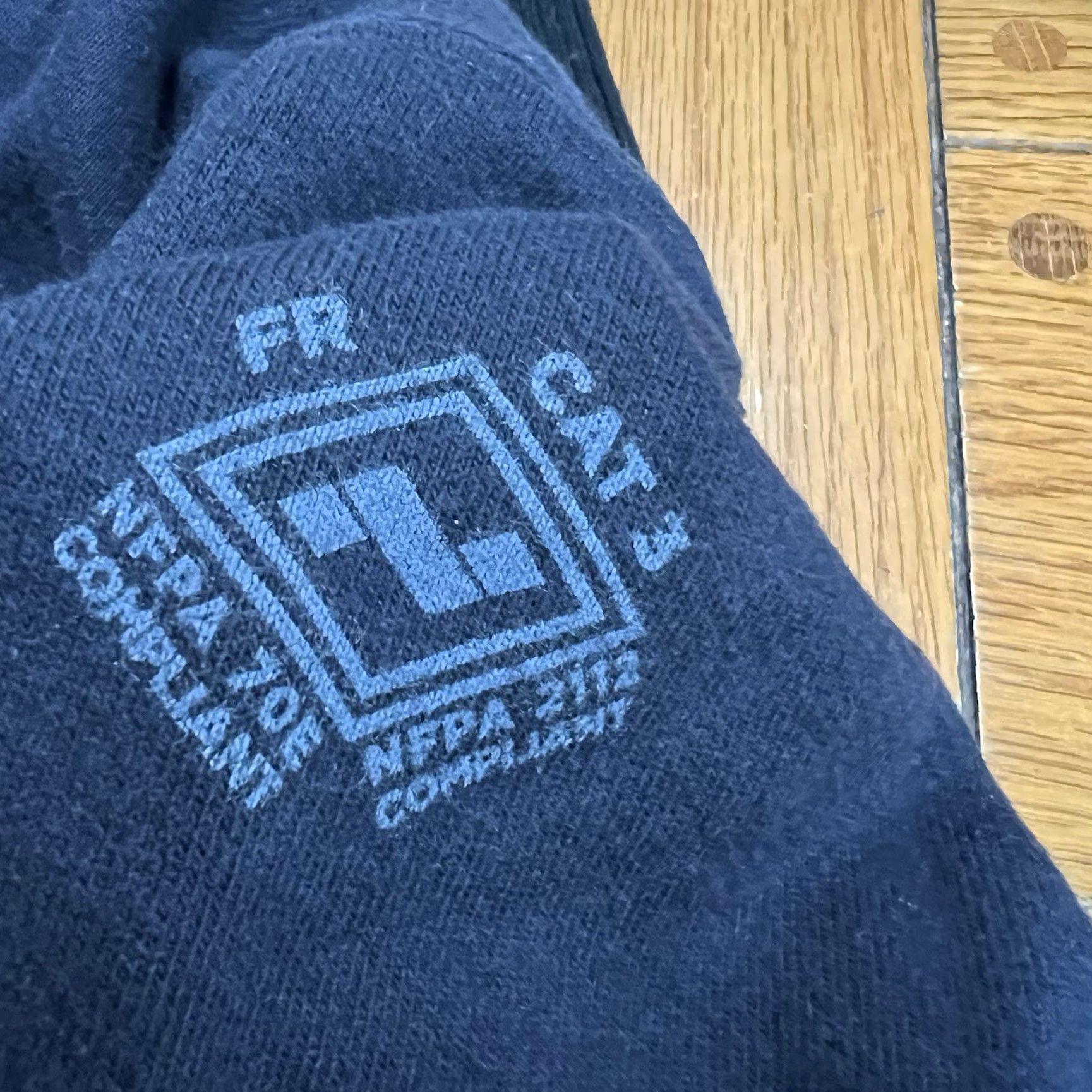 Vintage NSA Cat 3 FR Fire Resistant 1/4 Zip Heavyweight Sweatshirt Mens Size L Dark Blue Size US L / EU 52-54 / 3 - 5 Thumbnail
