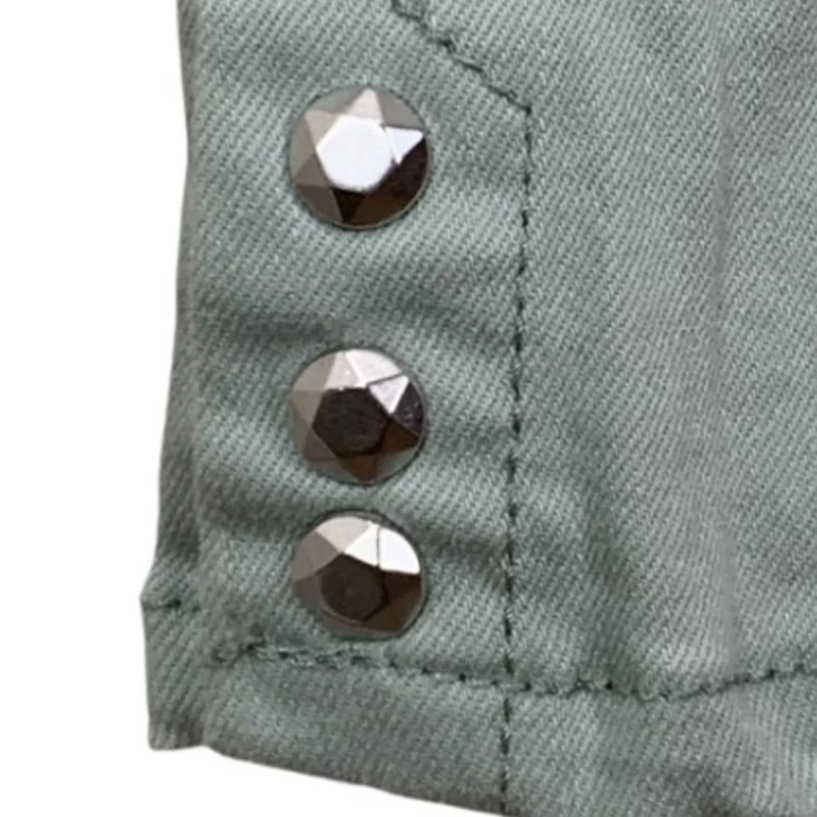 Nine West NWOT Nine West Jean Capri Sage Karen Floral Embellished Sz 8 Size 30" / US 8 / IT 44 - 4 Thumbnail