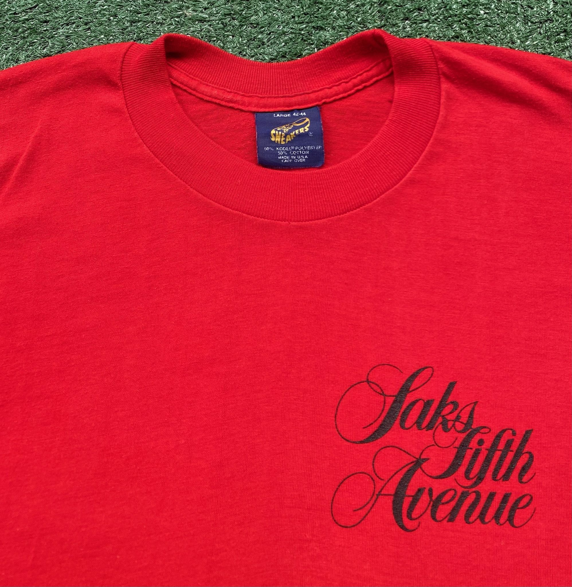 Vintage VTG 80’s Saks Fifth Avenue Single Stitch T-shirt Small Size S / US 4 / IT 40 - 2 Thumbnail