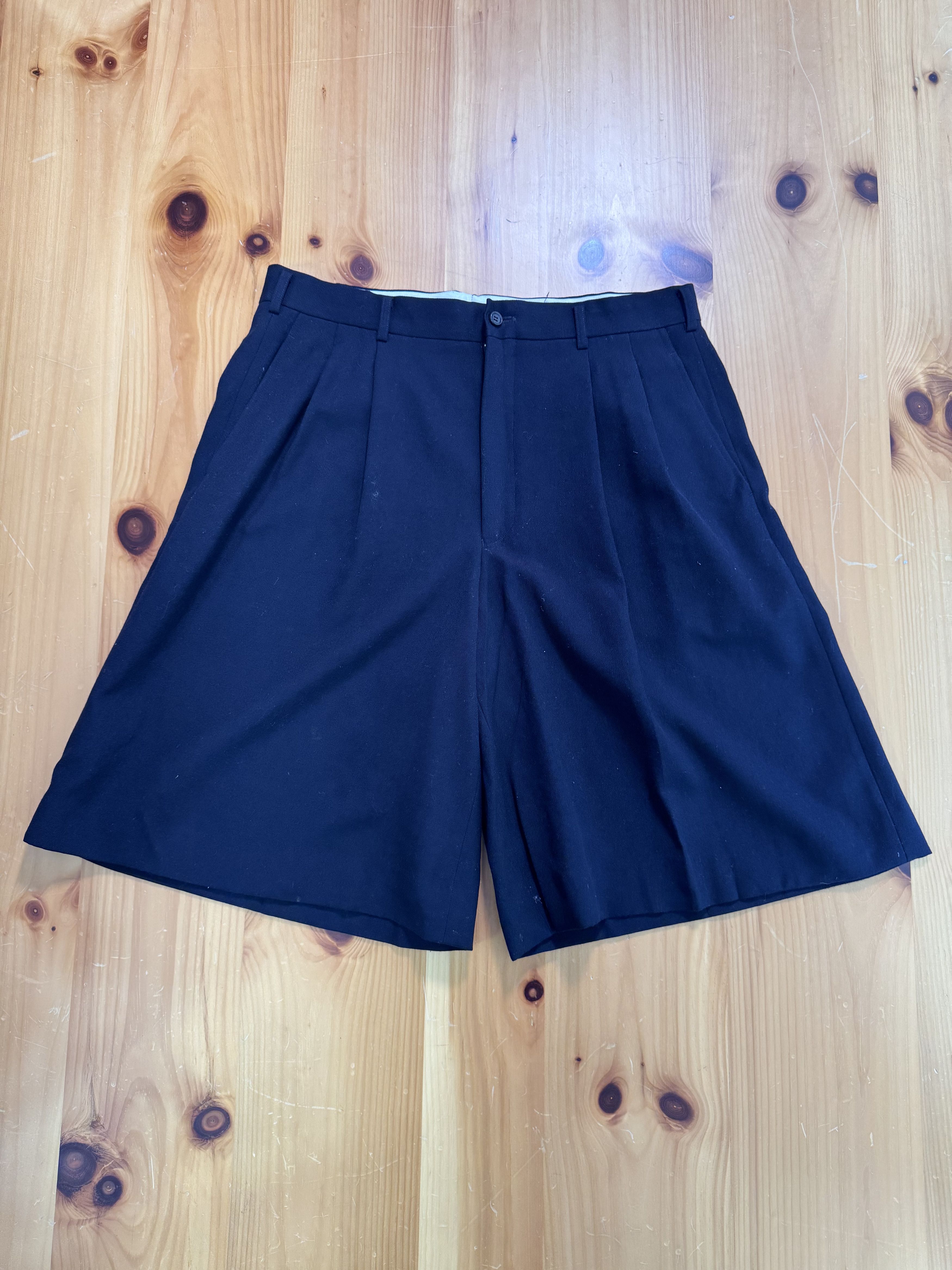 Comme des Garcons AD 2016 Pleated wide shorts wool navy blue Size US 34 / EU 50 - 1 Thumbnail