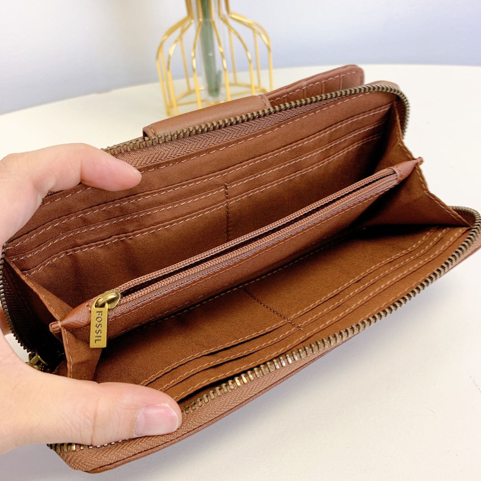 Fossil Fossil SWL2228210 Madison Zip Clutch IN Brown Size ONE SIZE - 5 Thumbnail