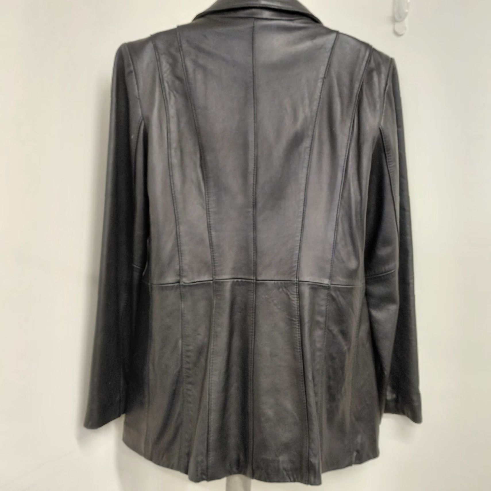 Worthington Worthington Genuine Lambskin Leather Jacket Women's Large Black Button Up Jacket Mid-Length Long Sleeve Lined Lightweight Super Soft Size L / US 10 / IT 46 - 4 Thumbnail
