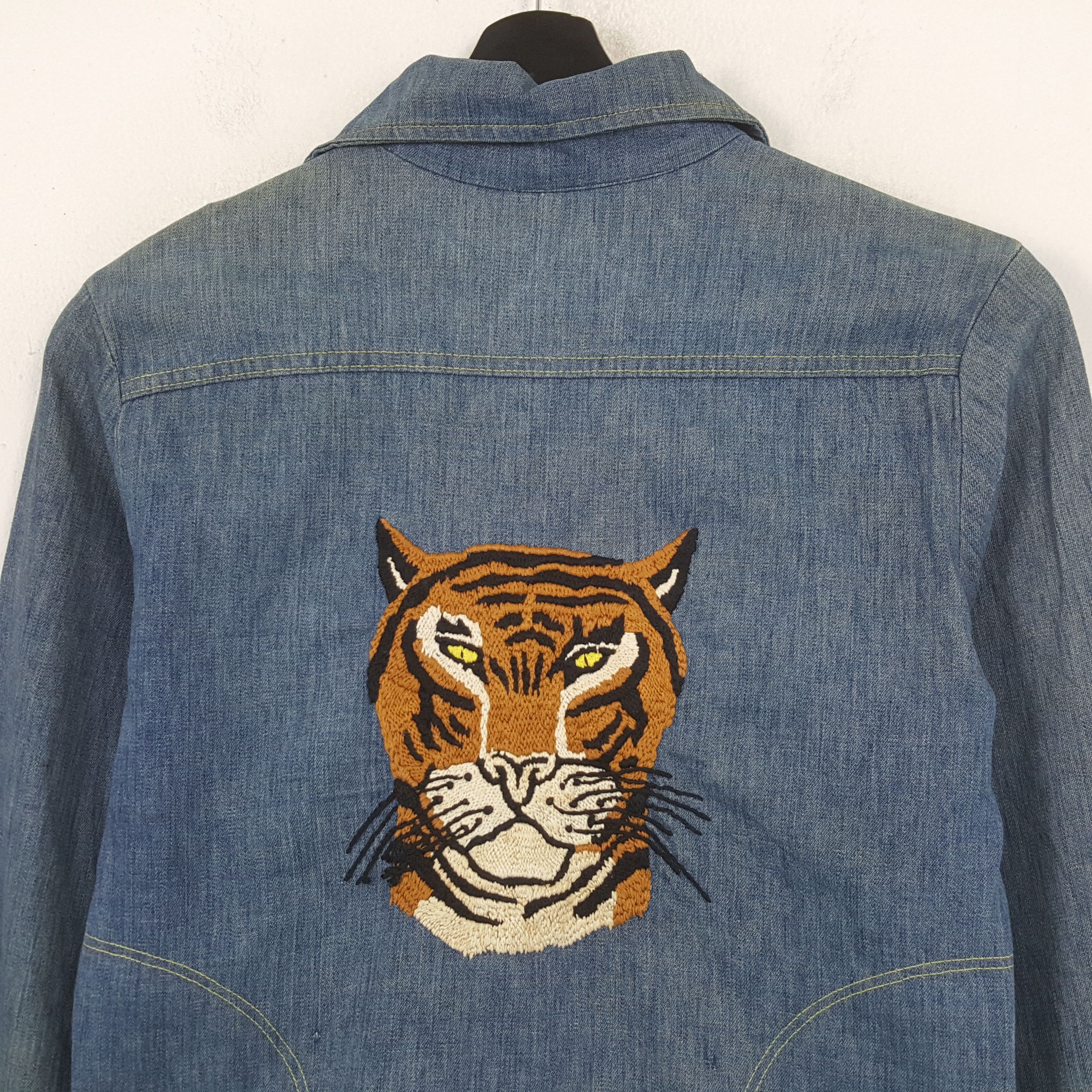 Vintage Tiger Head Streetwear Style Denim Shirt RR9 Size L / US 10 / IT 46 - 2 Thumbnail