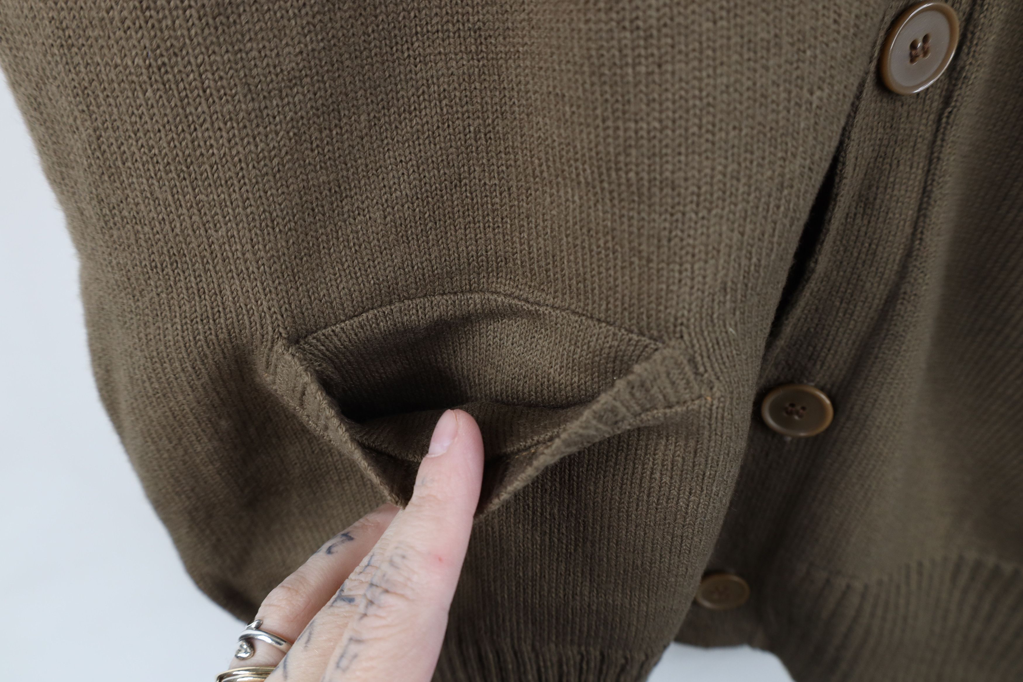 Vintage Vintage 70s Streetwear Soft Ribbed Knit Sweater Vest Beige Size US L / EU 52-54 / 3 - 5 Thumbnail