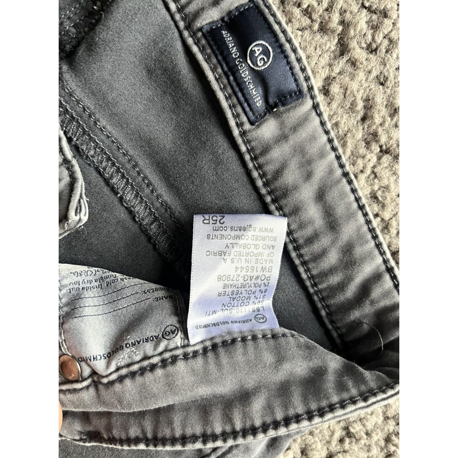 Vintage AG Adriano Goldschmied The Stilt Gray Jean Wash 25R Denim Straight 5-Pocket Cropped Mid Rise Women Jeans Size 42" / US 20 - 7 Thumbnail
