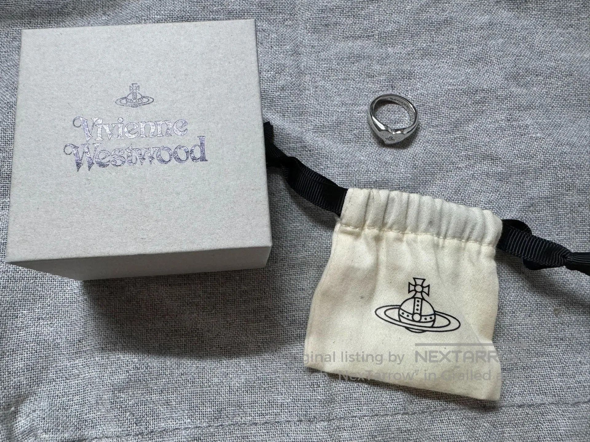 Vivienne Westwood Vivienne Westwood Silver Saturn Heart Ring. Size ONE SIZE - 6 Thumbnail