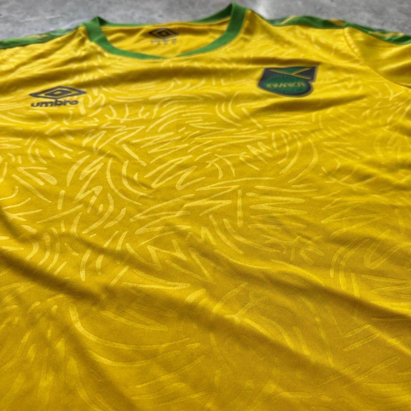 Umbro Women’s Jamaica 2018-19 Umbro Home Jersey – Size XL Size XL / US 12-14 / IT 48-50 - 3 Thumbnail