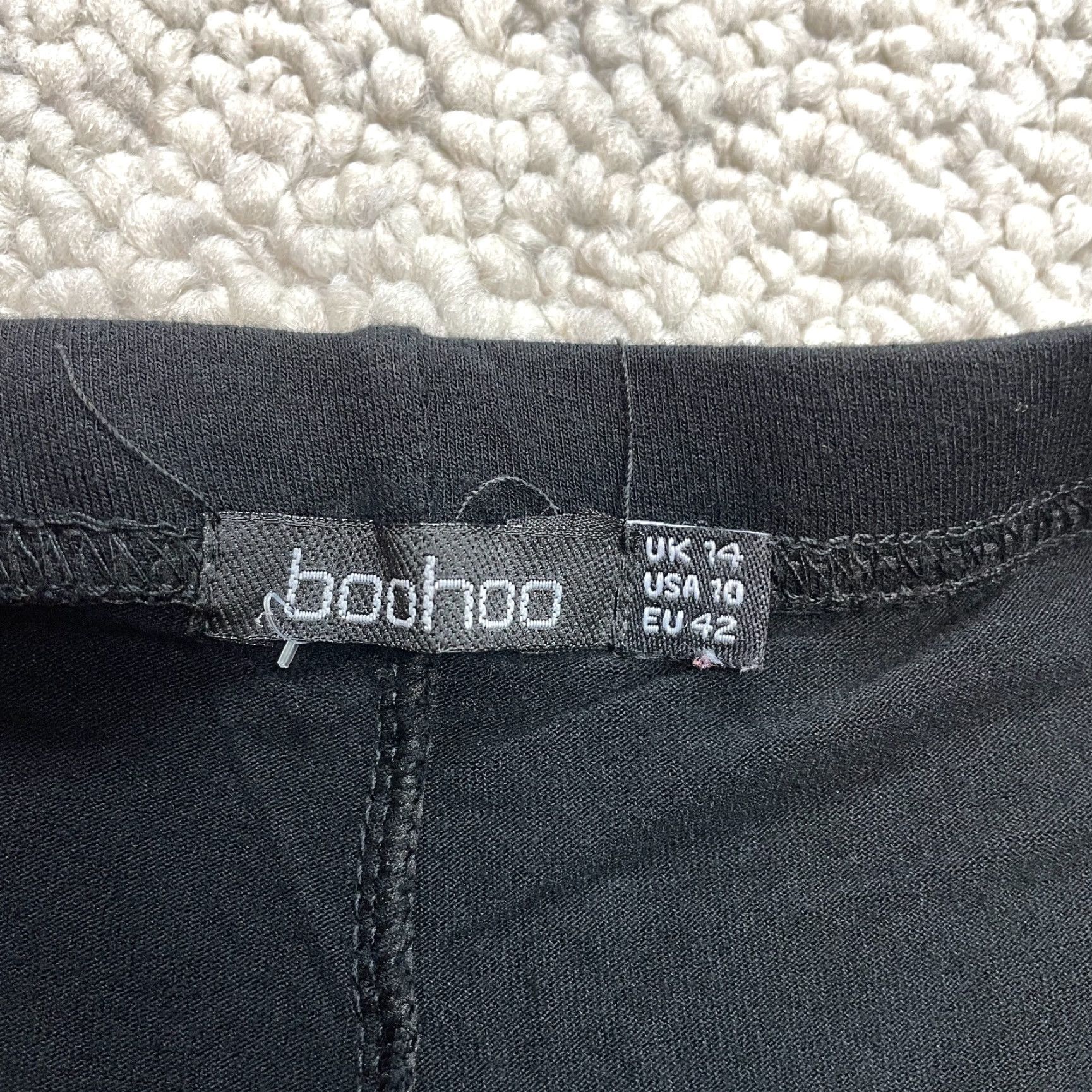 Boohoo Boohoo Leggings Womens 10 Black Stretch Solid Rayon Spandex Viscose High Rise 29in 26in Inseam Chino Casual Size 32" / US 10 / IT 46 - 6 Thumbnail