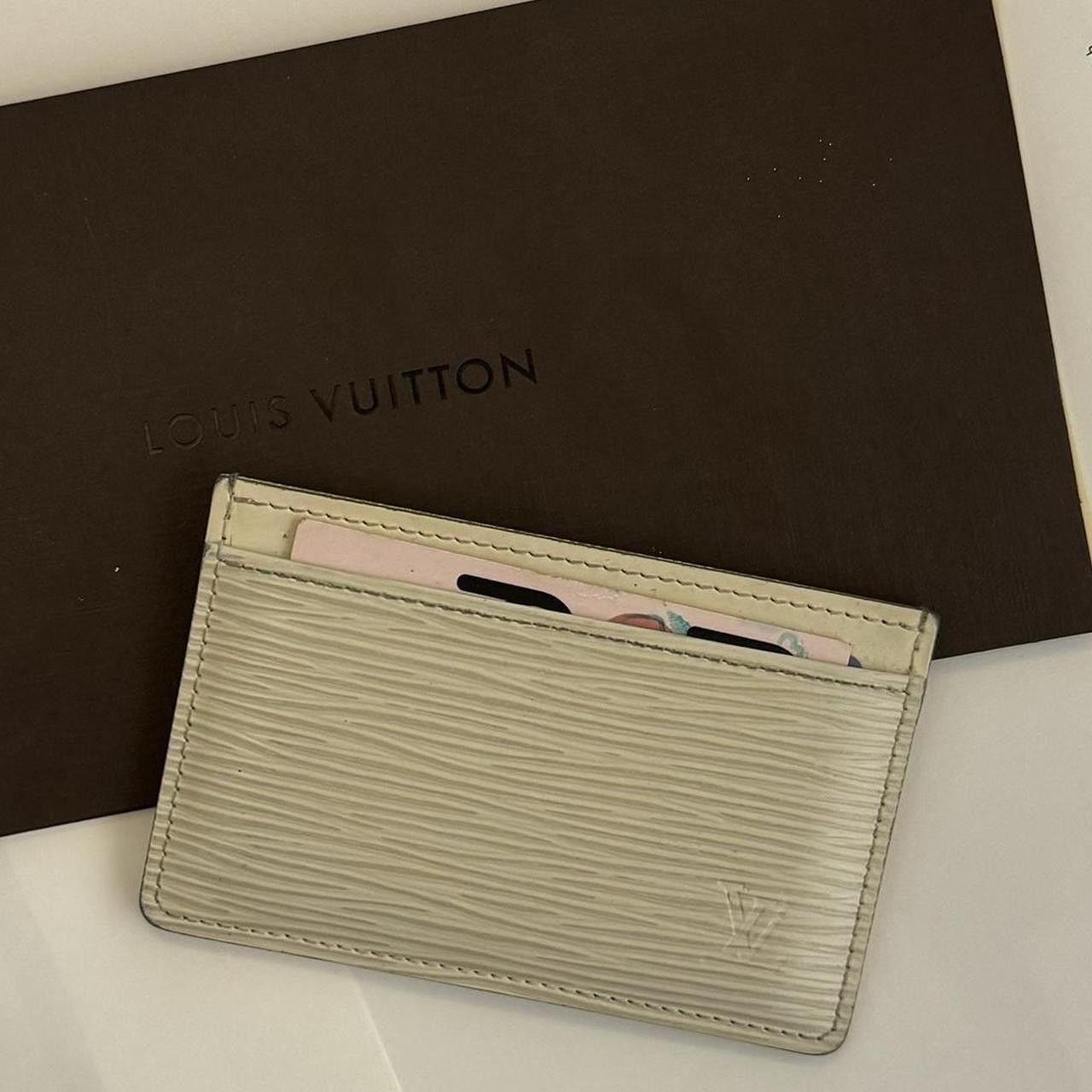 Louis Vuitton White Epi Leather Cardholder Size ONE SIZE - 5 Thumbnail