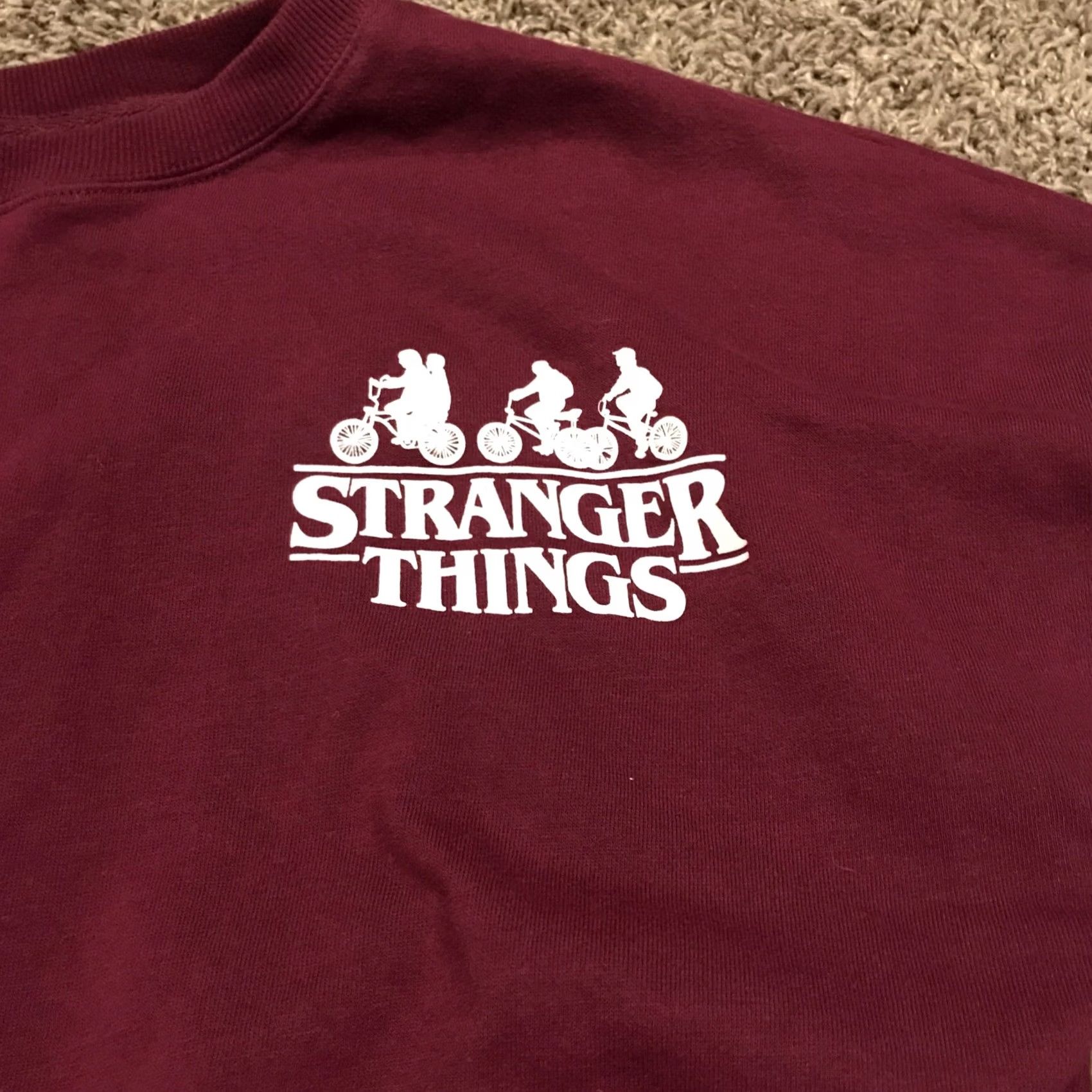 Vintage Stranger things Netflix maroon crop sweater pullover M womens b22 Size M / US 6-8 / IT 42-44 - 2 Thumbnail