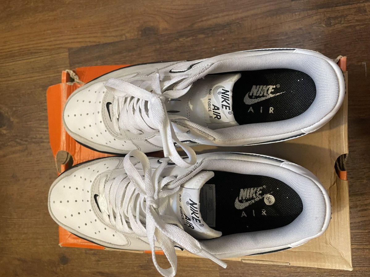 Nike × Vintage Nike Air Force 1 White JD Sports Black Neutal Grey 2005 Size US 9 / EU 42 - 6 Thumbnail