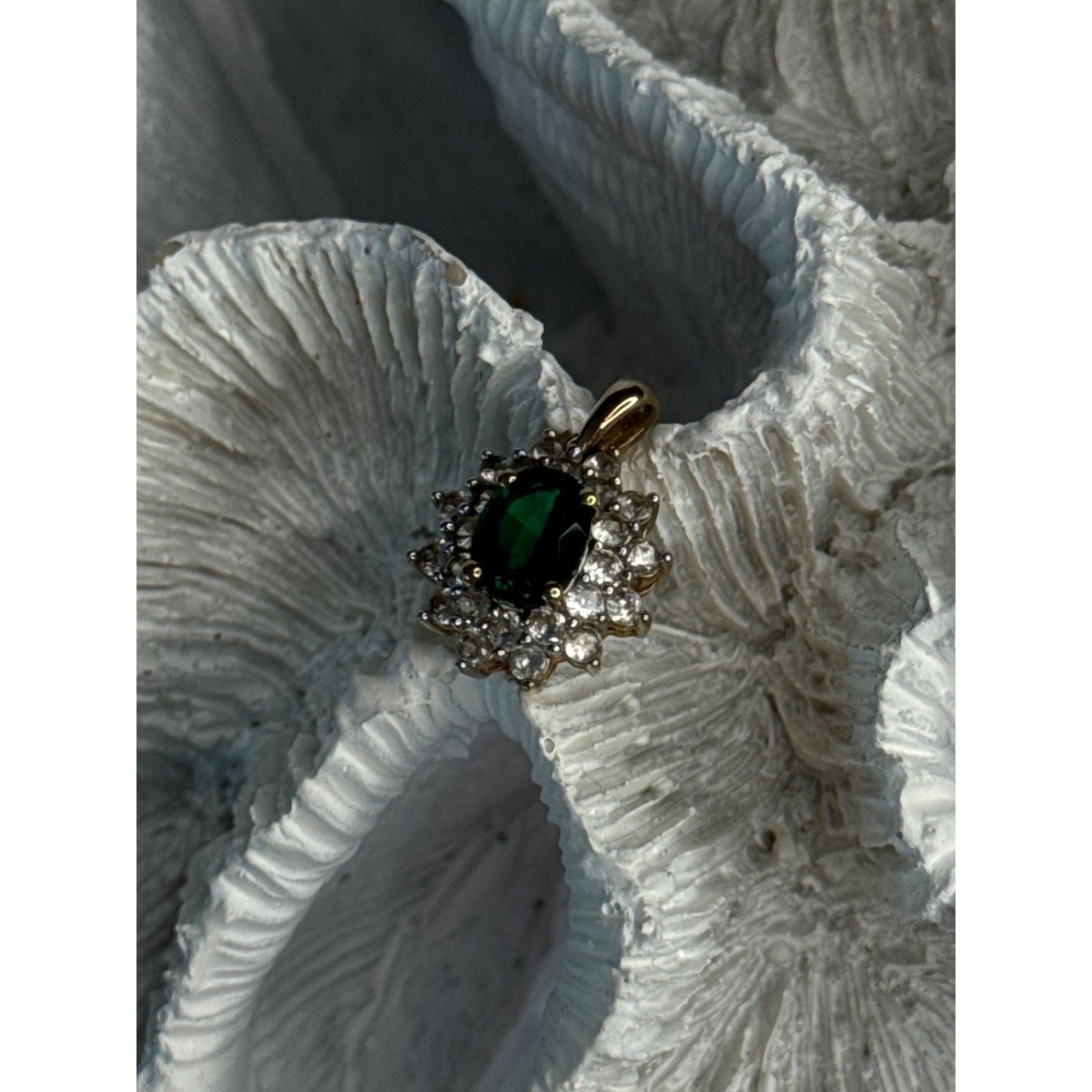 Jewelry 925 STERLING SILVER GOLD PLATED EMERALD & BERYL PENDANT Size ONE SIZE - 4 Thumbnail