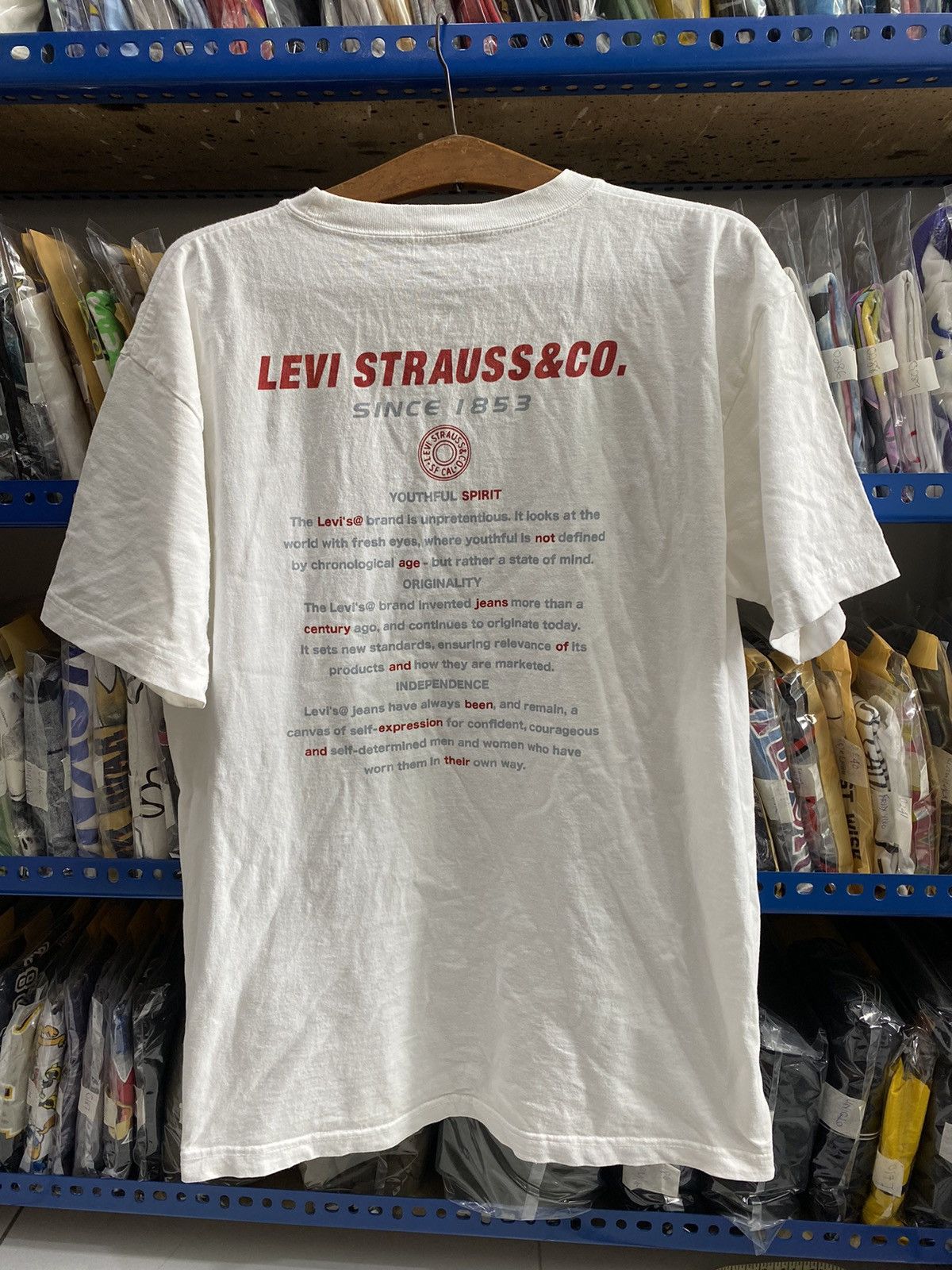 Levi's LEVIS TSHIRT Size US M / EU 48-50 / 2 - 5 Thumbnail