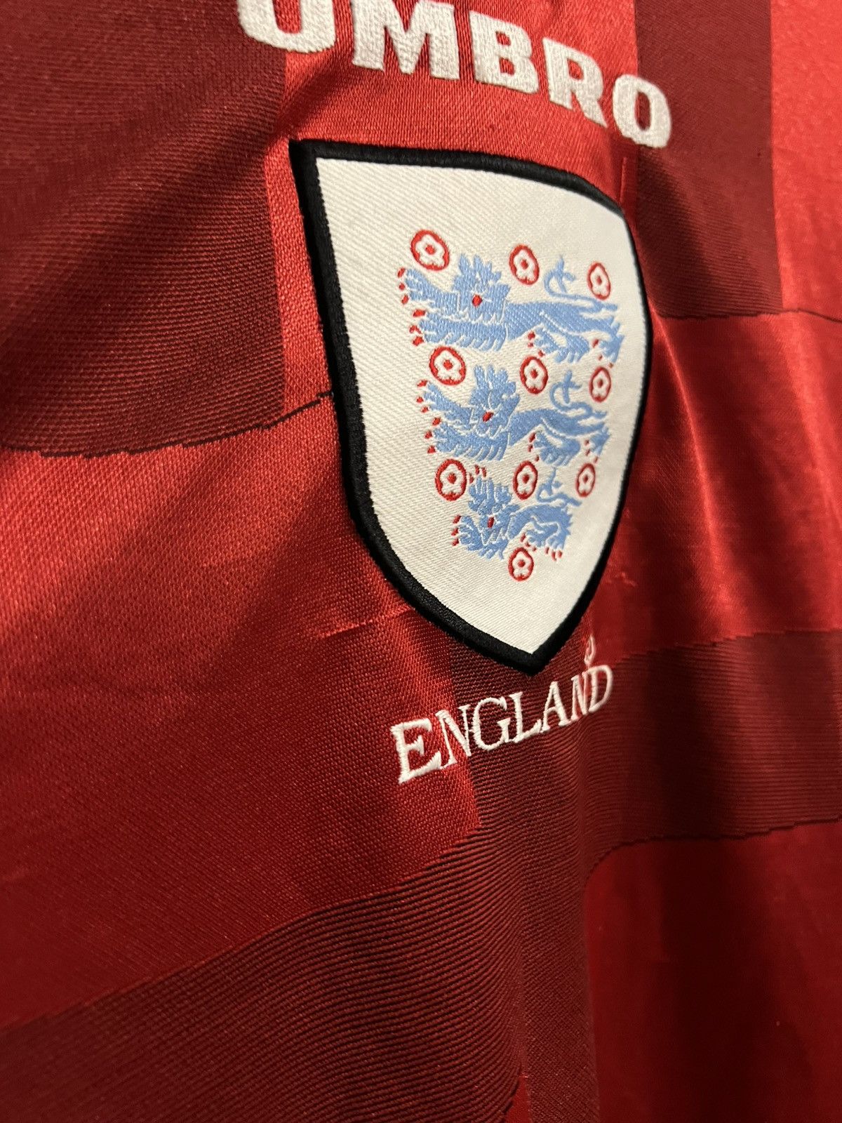 Umbro 1997/99 ENGLAND TEAM AWAY SOCCER JERSEY FOOTBALL SHIRT XL Size US XL / EU 56 / 4 - 7 Thumbnail