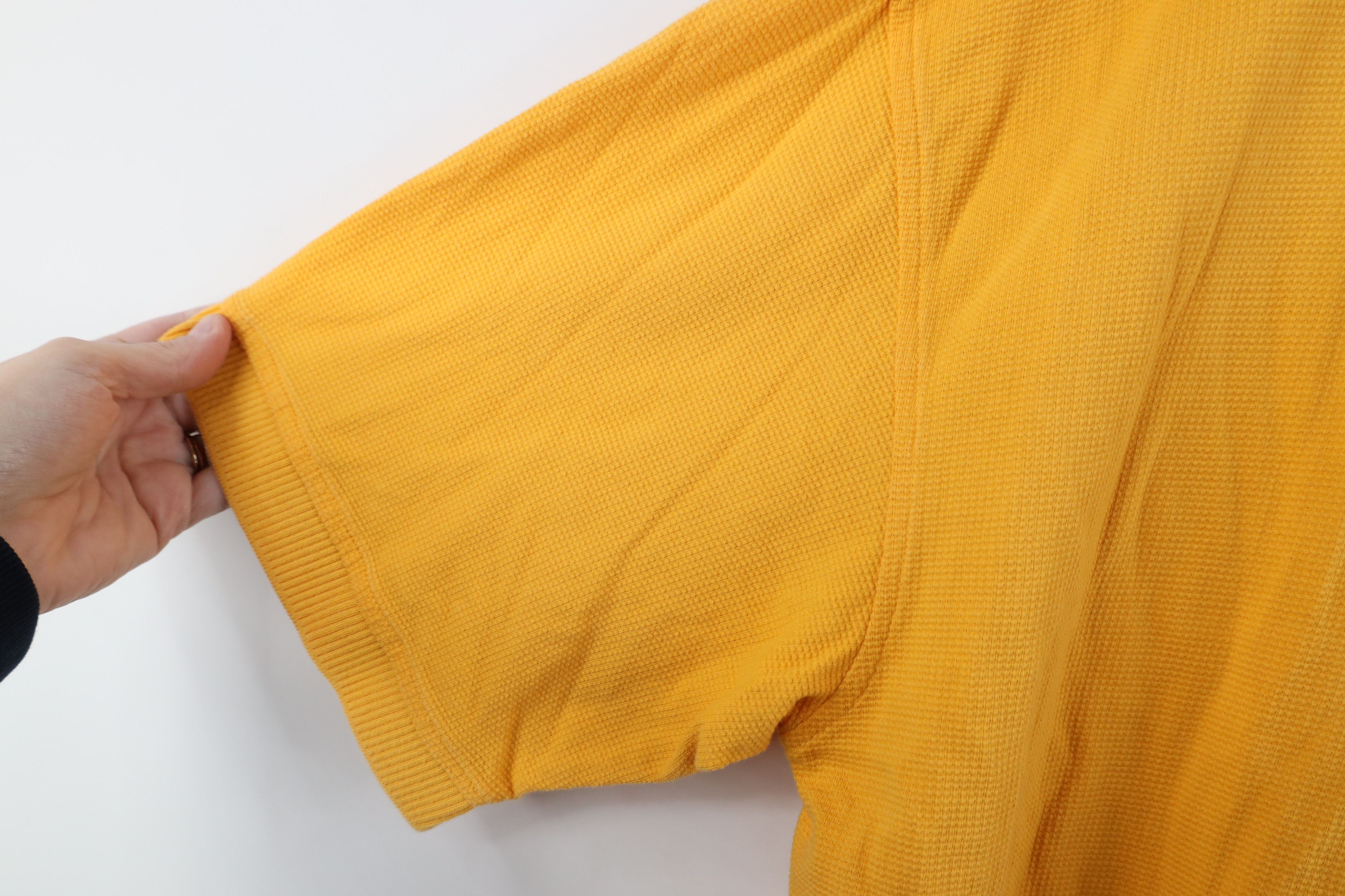 Vintage Vintage 90s University of Michigan Thermal Knit Golf Polo Size US M / EU 48-50 / 2 - 7 Thumbnail