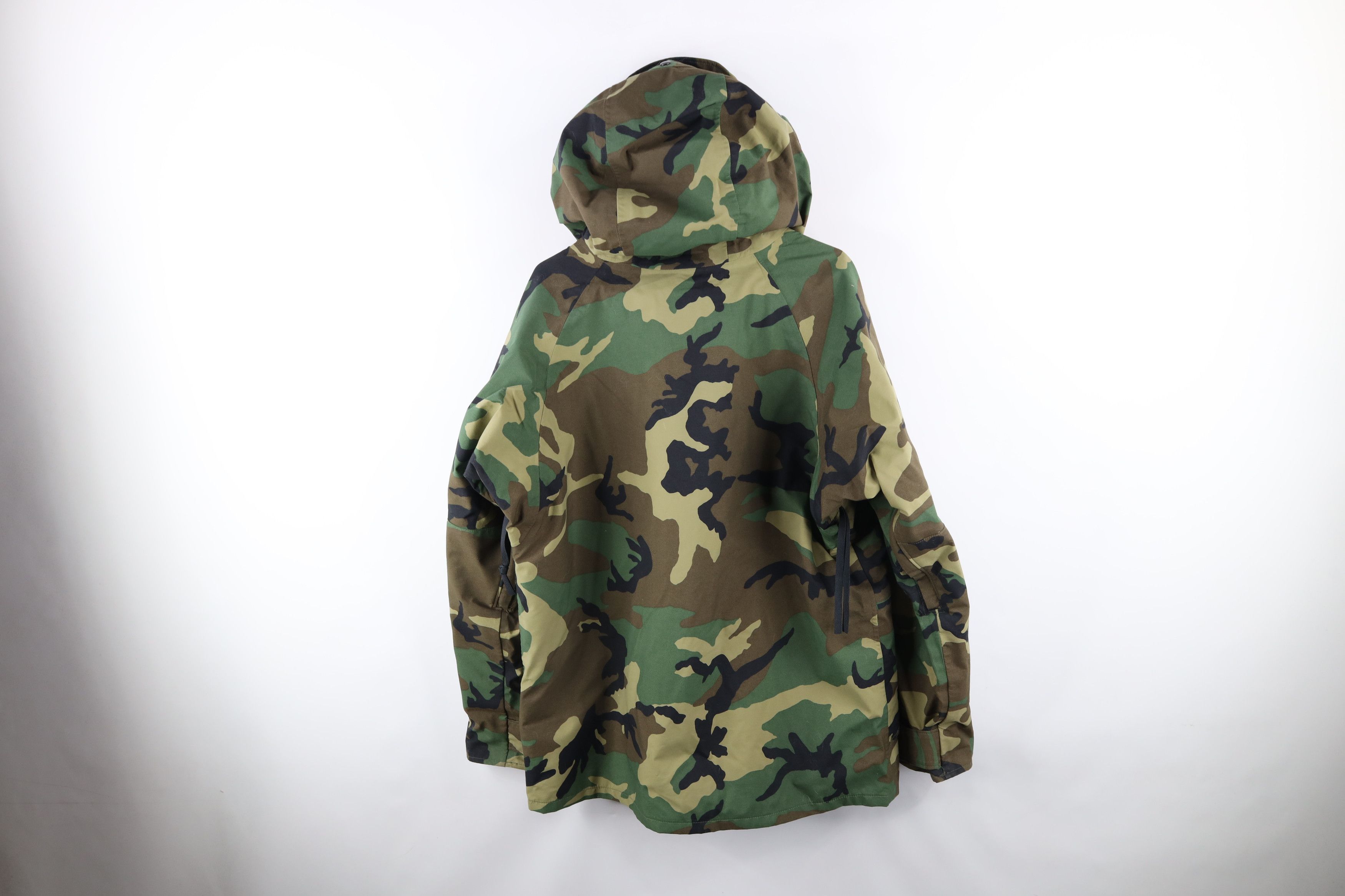 Vintage Vintage 90s Issue Camouflage Cold Weather Parka Jacket USA Size US M / EU 48-50 / 2 - 11 Thumbnail