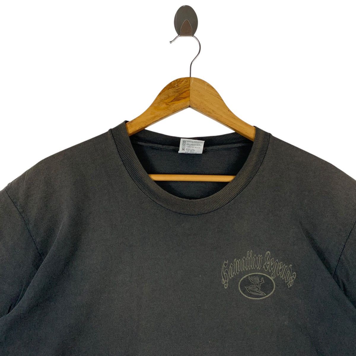 Anvil Vintage 90s HAWAIAN LEGENDS big logo Surfing tee Size US L / EU 52-54 / 3 - 3 Thumbnail