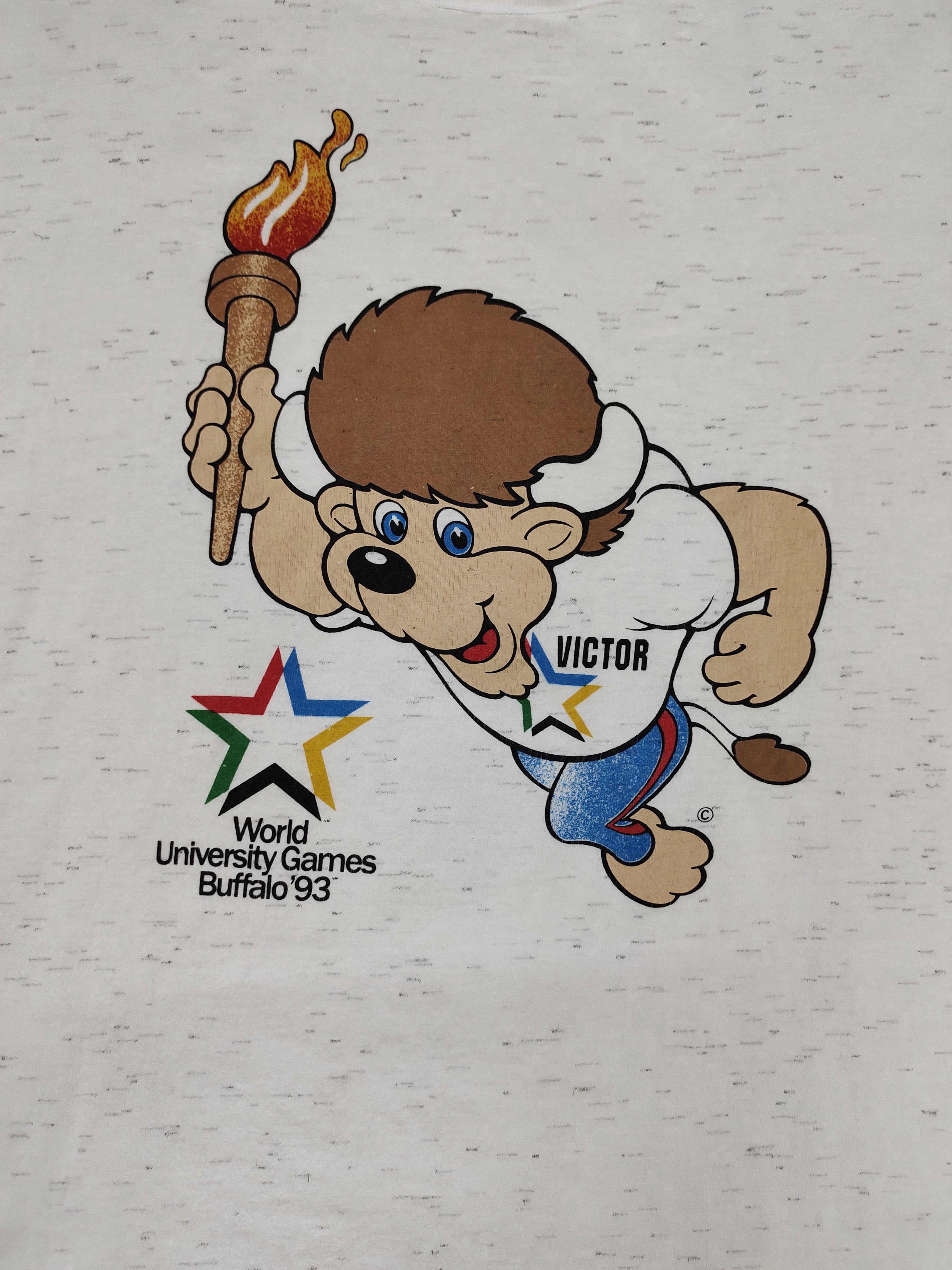 Vintage Vintage 90's University Games Buffalo '93 Victor T-Shirt Size US XL / EU 56 / 4 - 3 Thumbnail