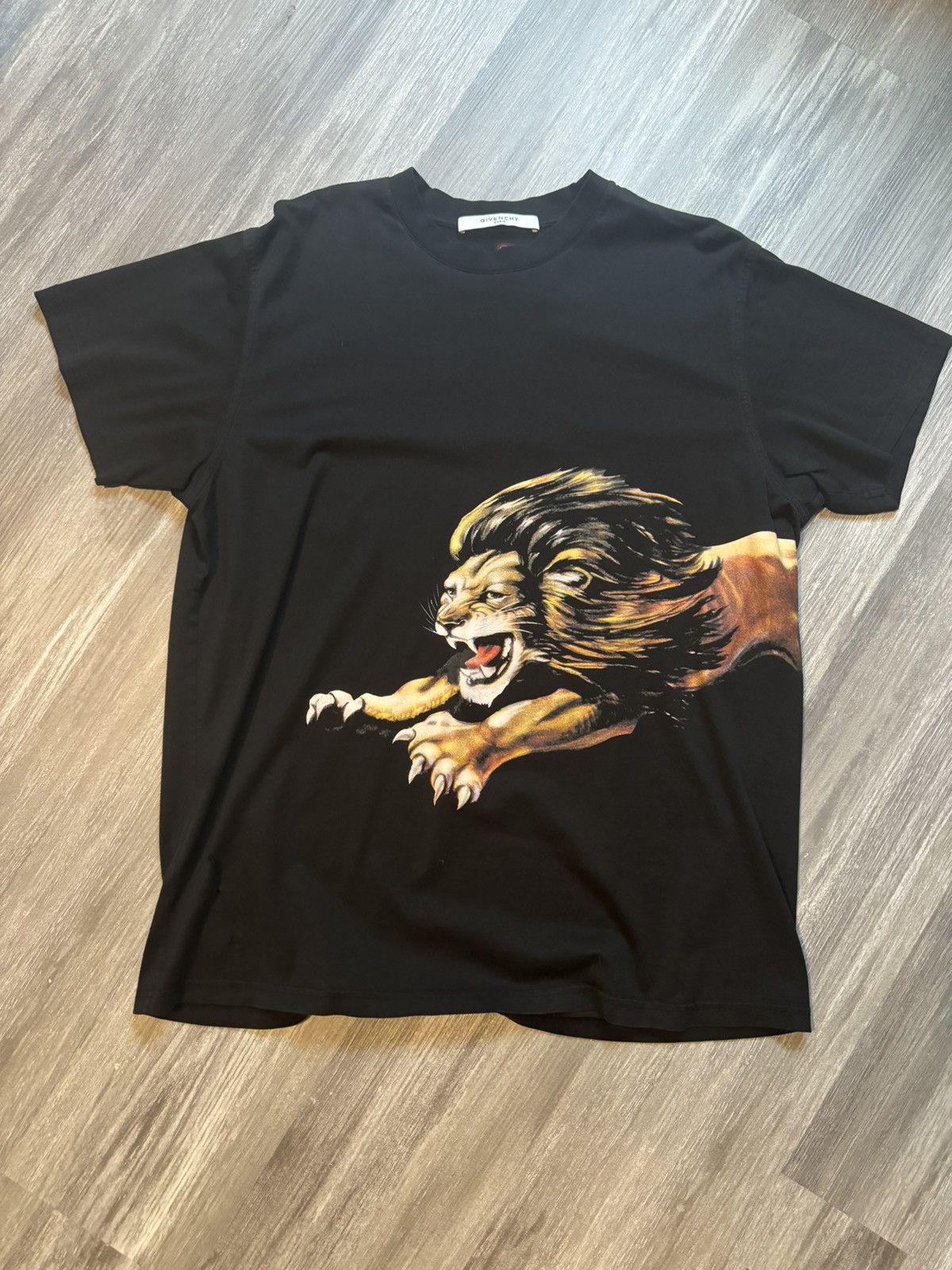 Image of Givenchy Lion T in Black, Men's (Size XS)