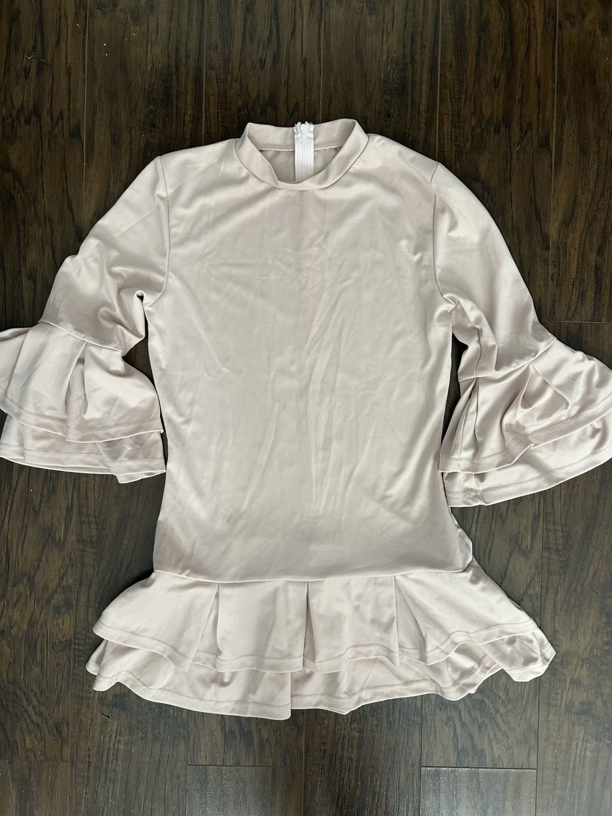 Other Ruffled Bell Sleeve Top Dress Size L / US 10 / IT 46 - 1 Thumbnail