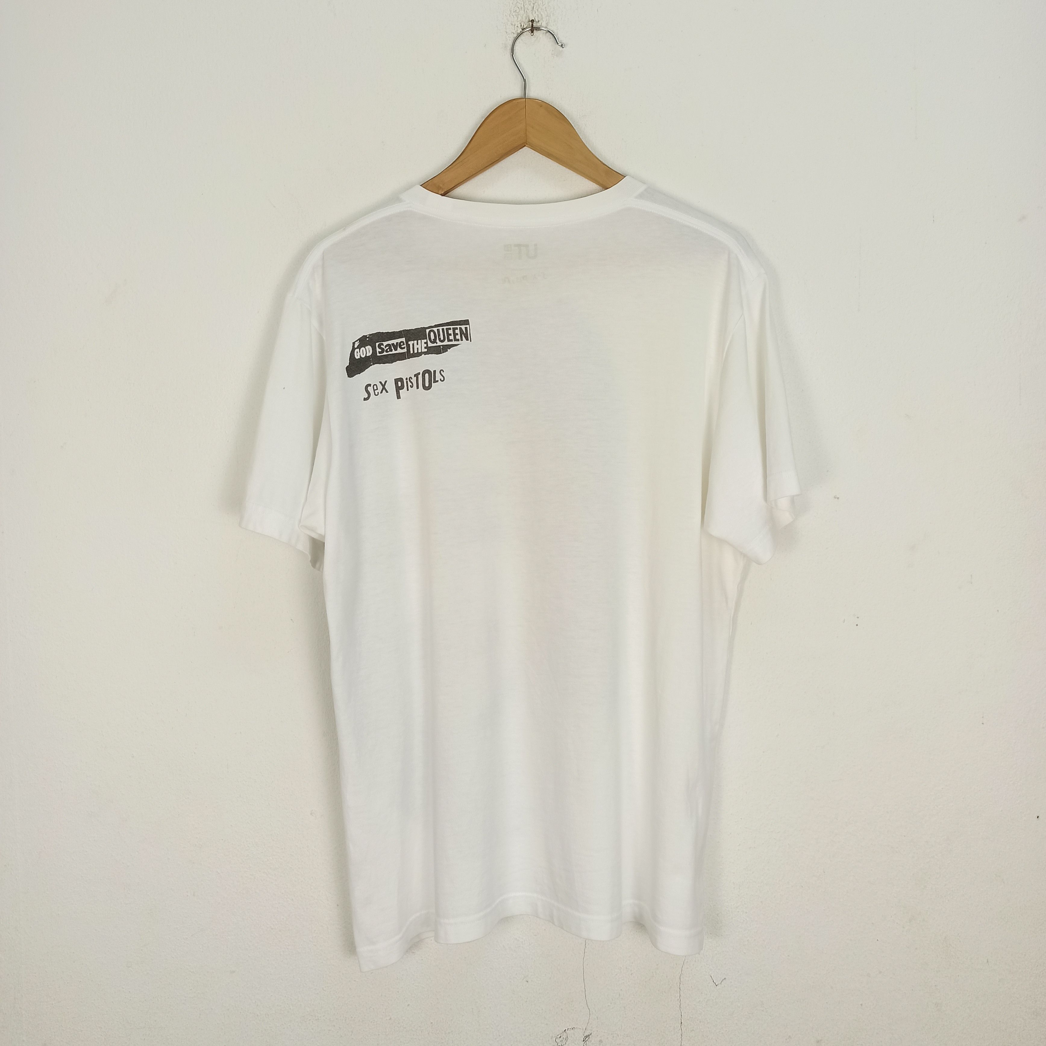 Uniqlo Vintage Sex Pistols Band Rock Promo T-shirt Uniqlo Size US L / EU 52-54 / 3 - 3 Thumbnail