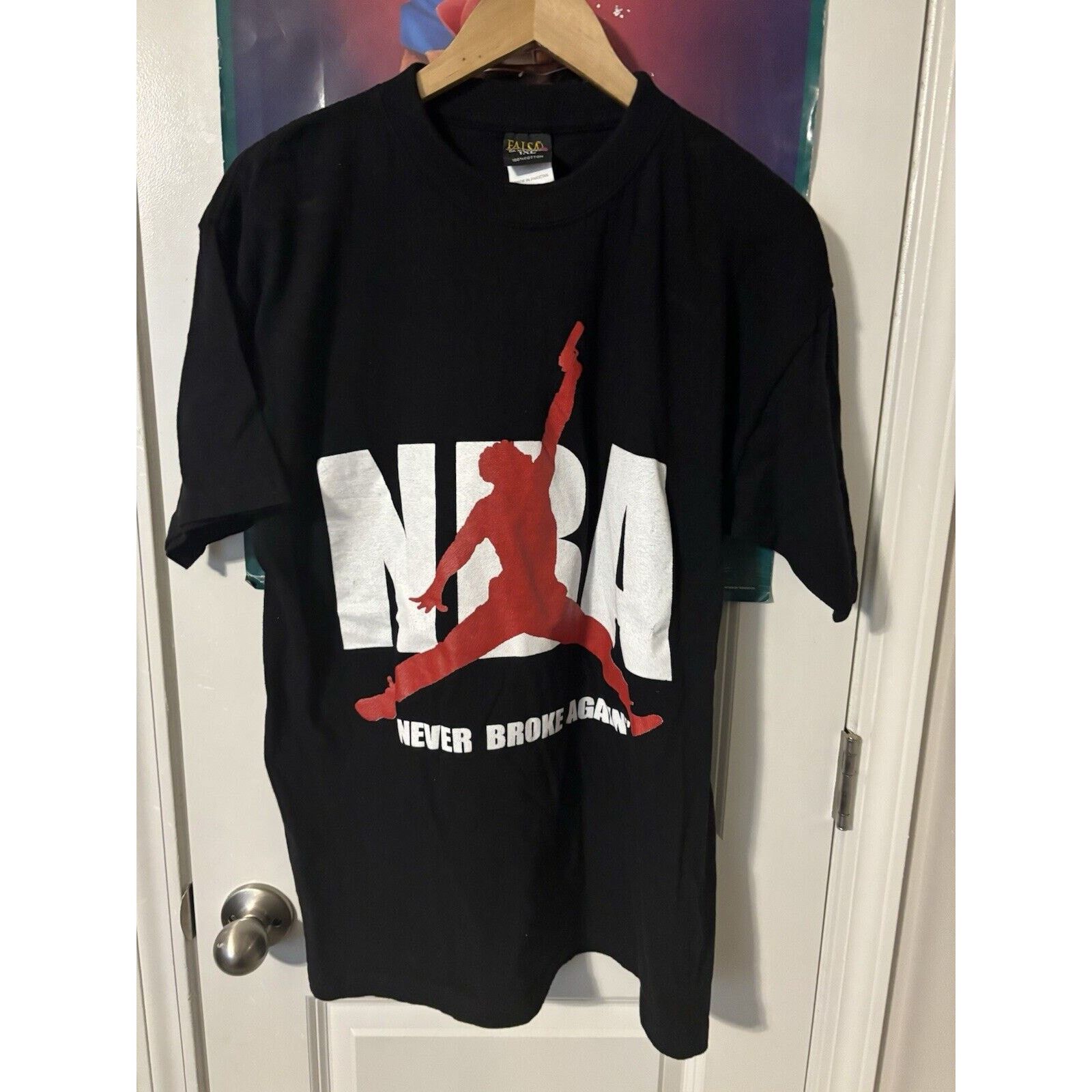 NBA Vintage NBA Broke boy red black never broke again Shirt 1X Size US XL / EU 56 / 4 - 1 Thumbnail