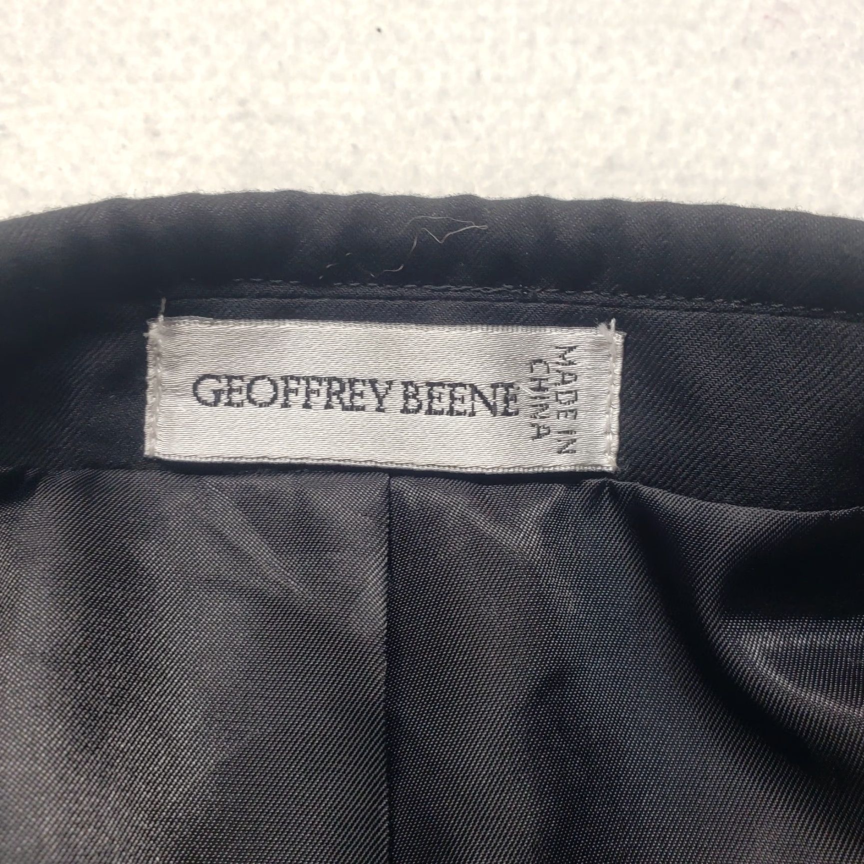 Geoffrey Beene Geoffrey Beene Wool Blazer Jacket Dark Grey 2 Pounds Adult Men's Size 44R Size 44R - 2 Thumbnail