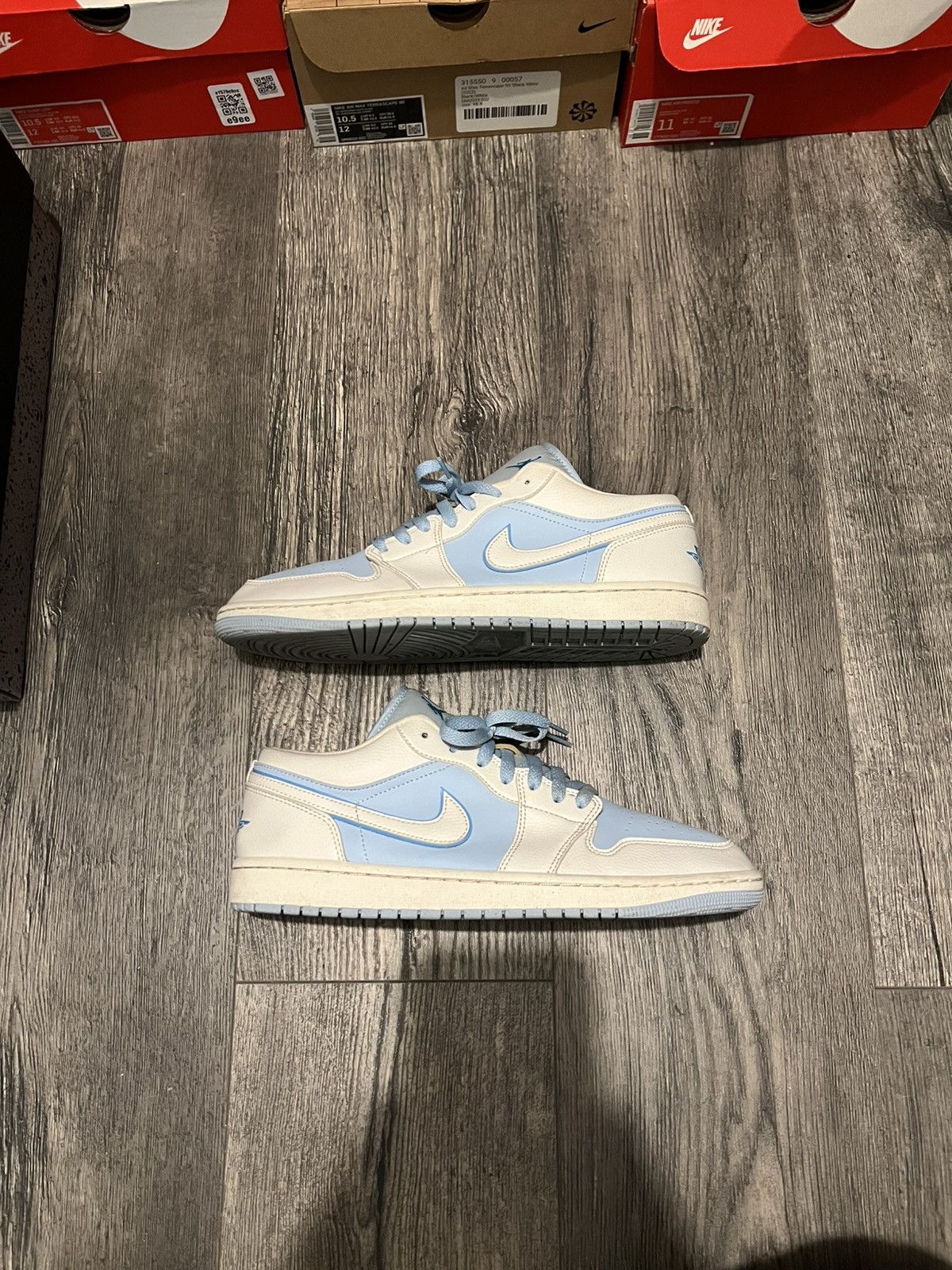 Jordan Brand Reverse Ice Low Jordan 1s Size US 10.5 / EU 43-44 - 4 Thumbnail