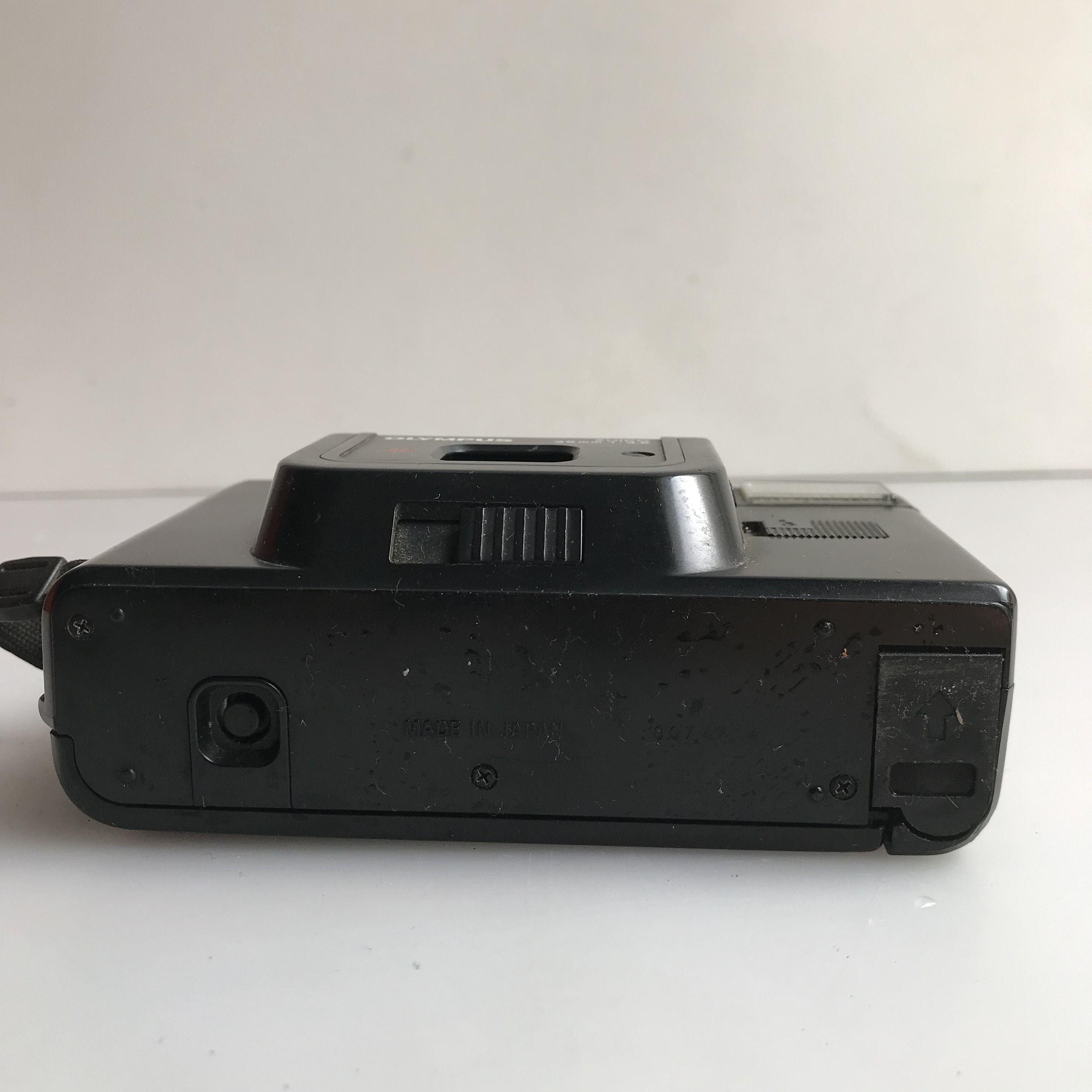 Vintage OLYMPUS TRIP AF QUARTZDATA ZUIKO 35mm 1:3.5 Point & Shoot Size ONE SIZE - 9 Thumbnail