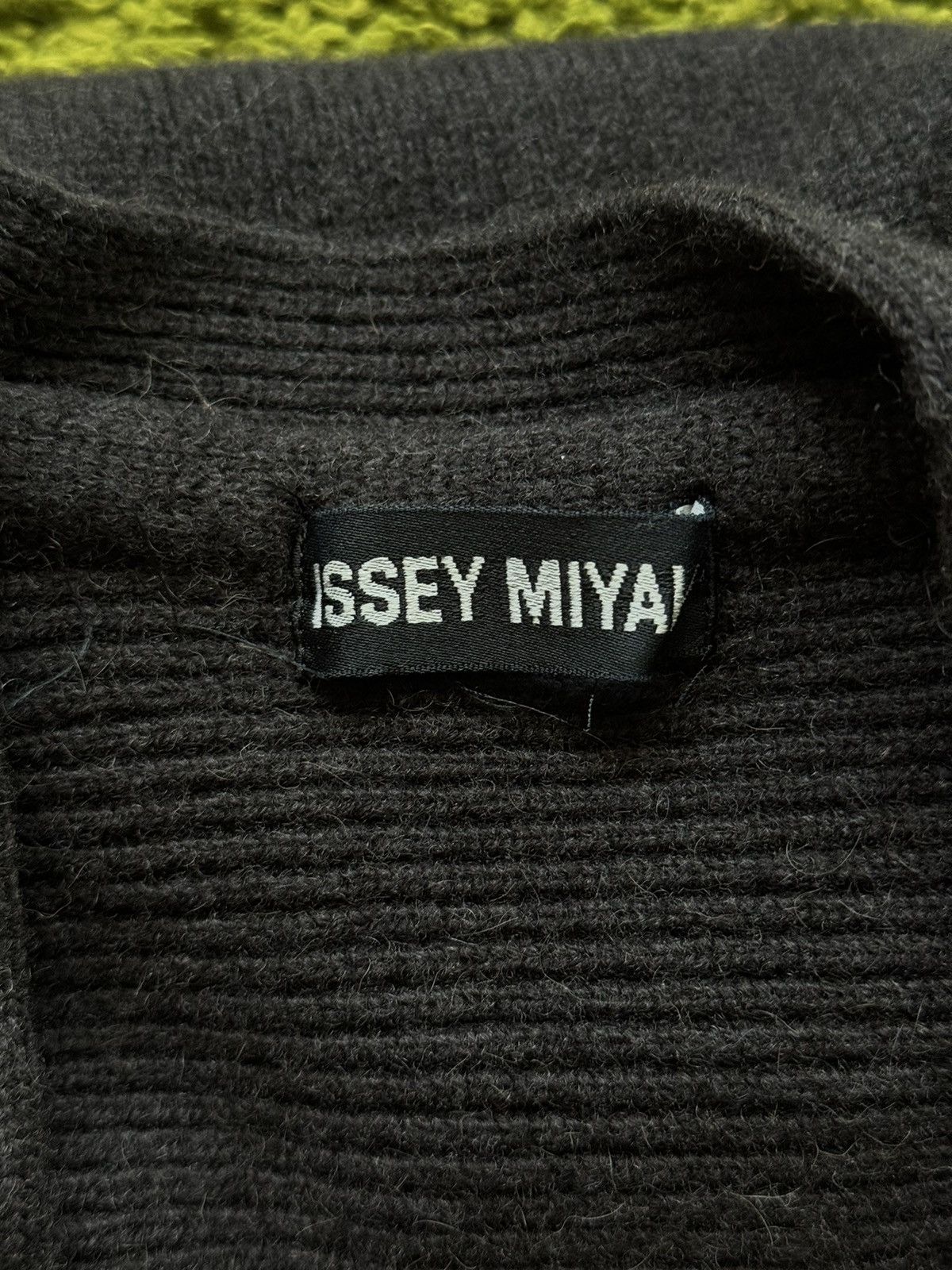 Issey Miyake 🇯🇵 Issey Miyake 1990s vintage camel hair wool blend sweater Size US M / EU 48-50 / 2 - 4 Thumbnail