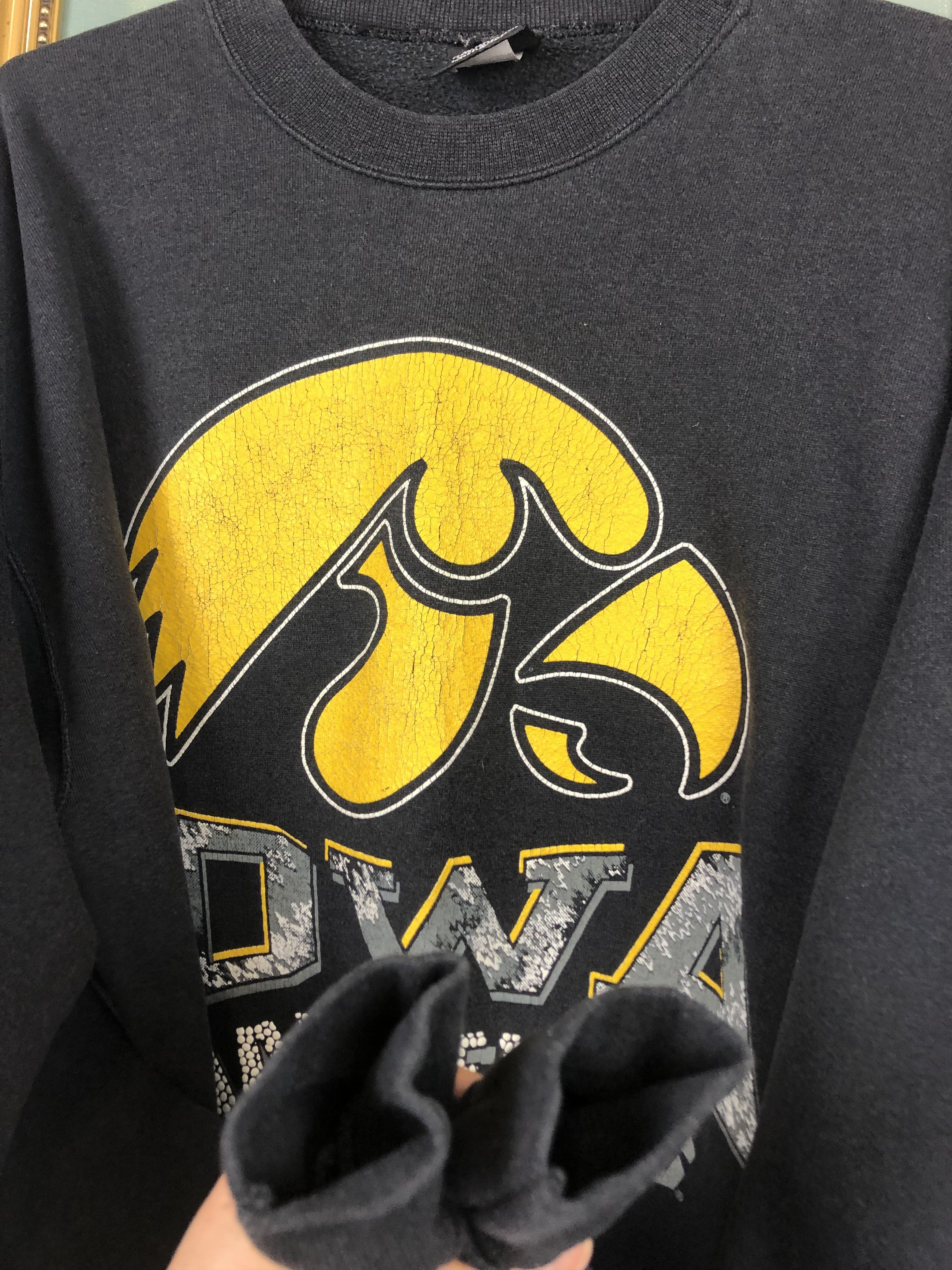 Vintage Vintage University of Iowa Hawkeyes Sweatshirt NCAA Rare Size US XL / EU 56 / 4 - 5 Thumbnail