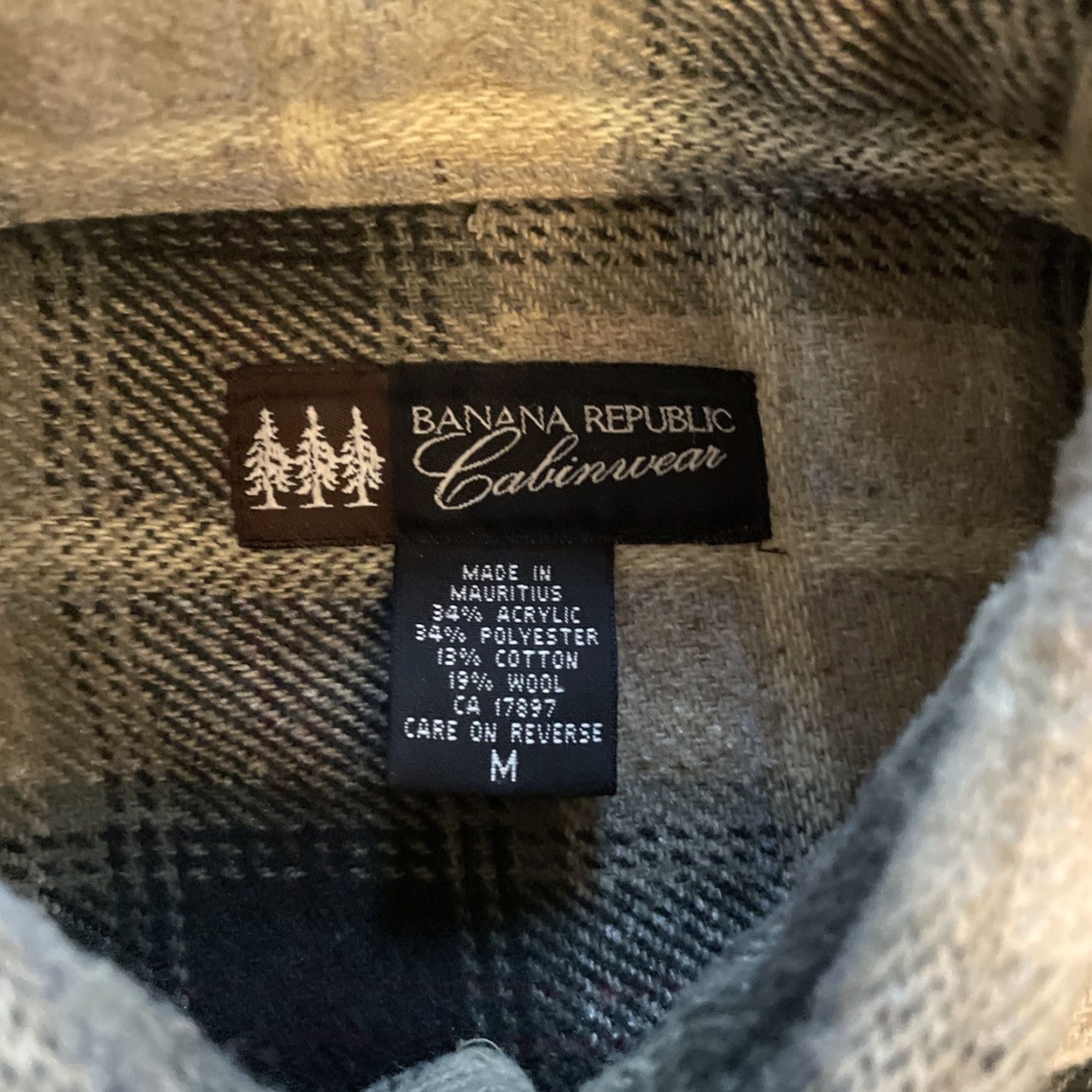 Banana Republic Banana Republic Shirt Button-Up Mens Medium Olive Gray Plaid Wool Blend Flannel Cabin Wear Vintage Good Condition Size US M / EU 48-50 / 2 - 3 Thumbnail