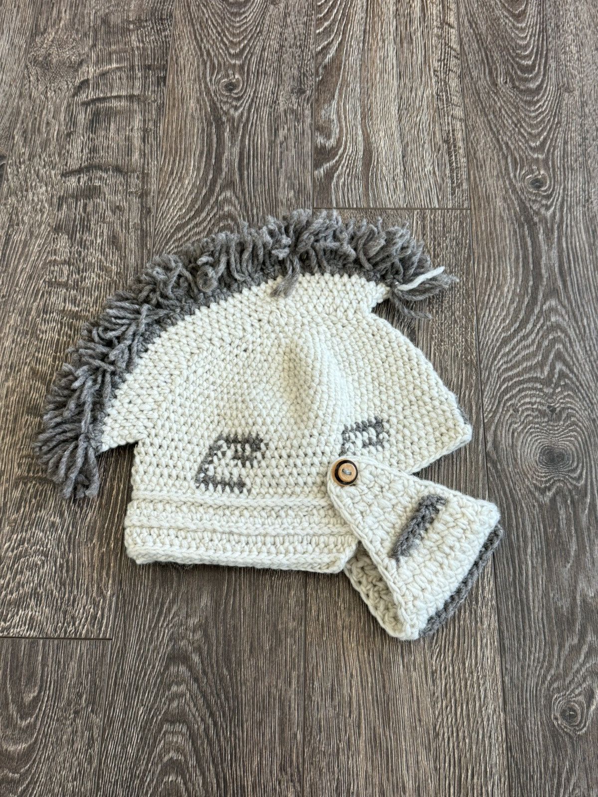 Handmade × Vintage Handmade Knights Helmet Beanie Size ONE SIZE - 1 Thumbnail