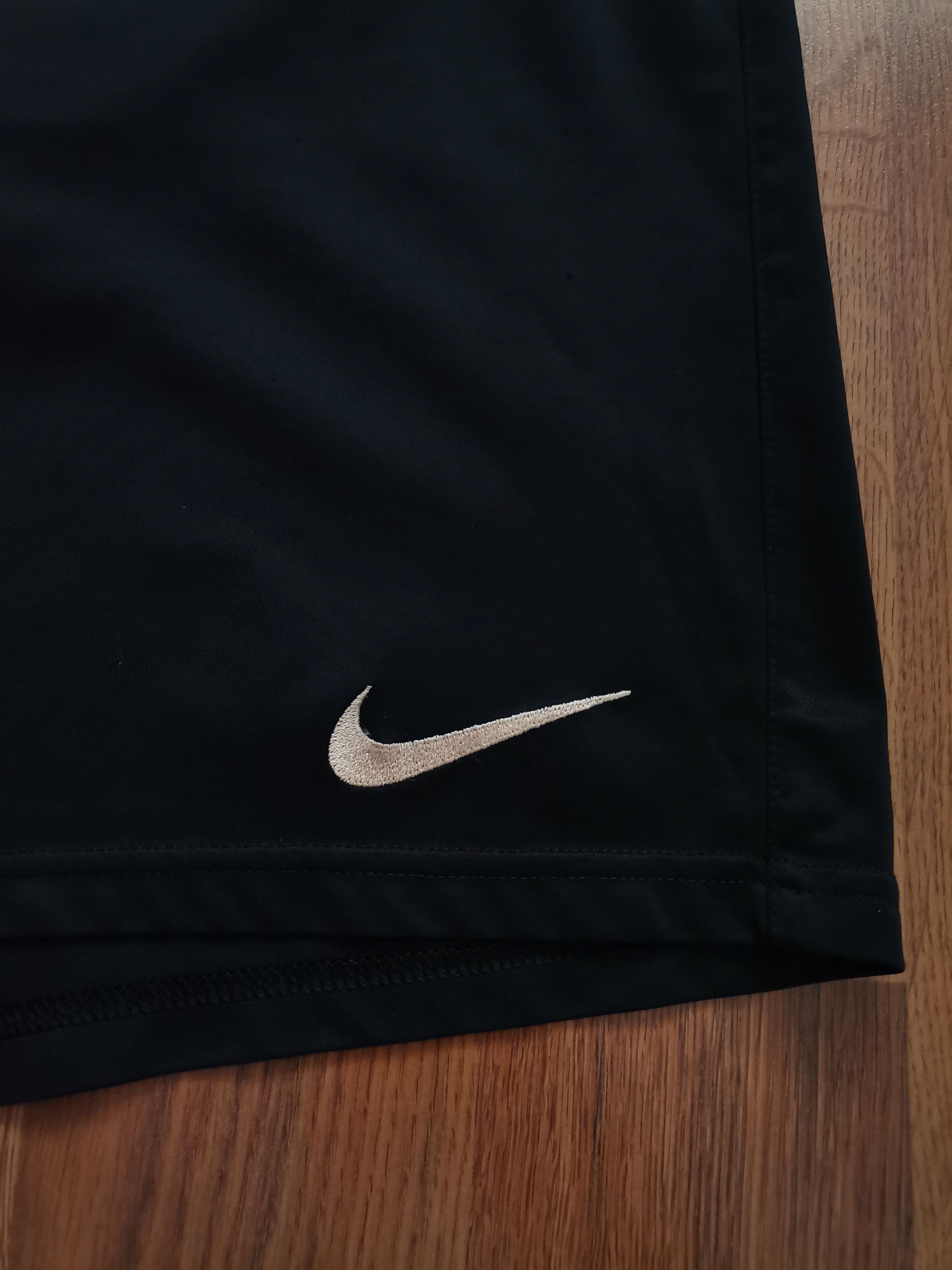 Nike Nike Shorts Size US 36 / EU 52 - 2 Thumbnail