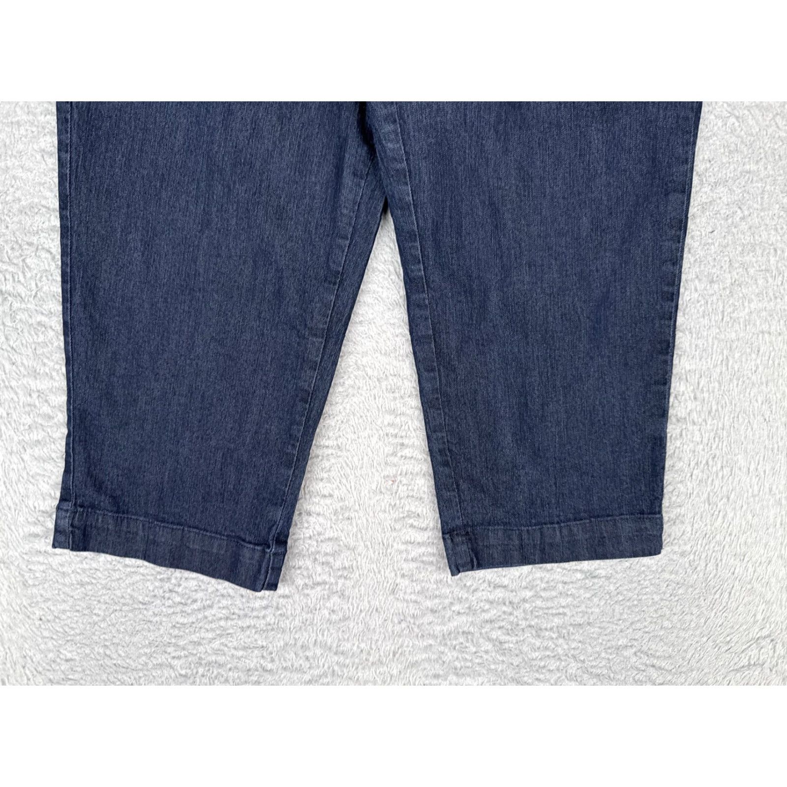 Vintage St. John's Bay Jeans Capri Womens 6 Blue Dark Wash Mid Rise Stretch Denim 28x19 Size 28" / US 6 / IT 42 - 2 Thumbnail