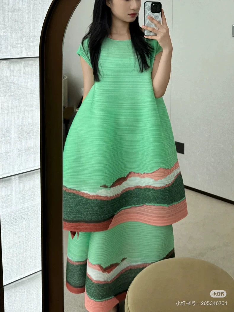 Issey Miyake Issey Miyake size:3 Green spring dress Size S / US 4 / IT 40 - 8 Thumbnail